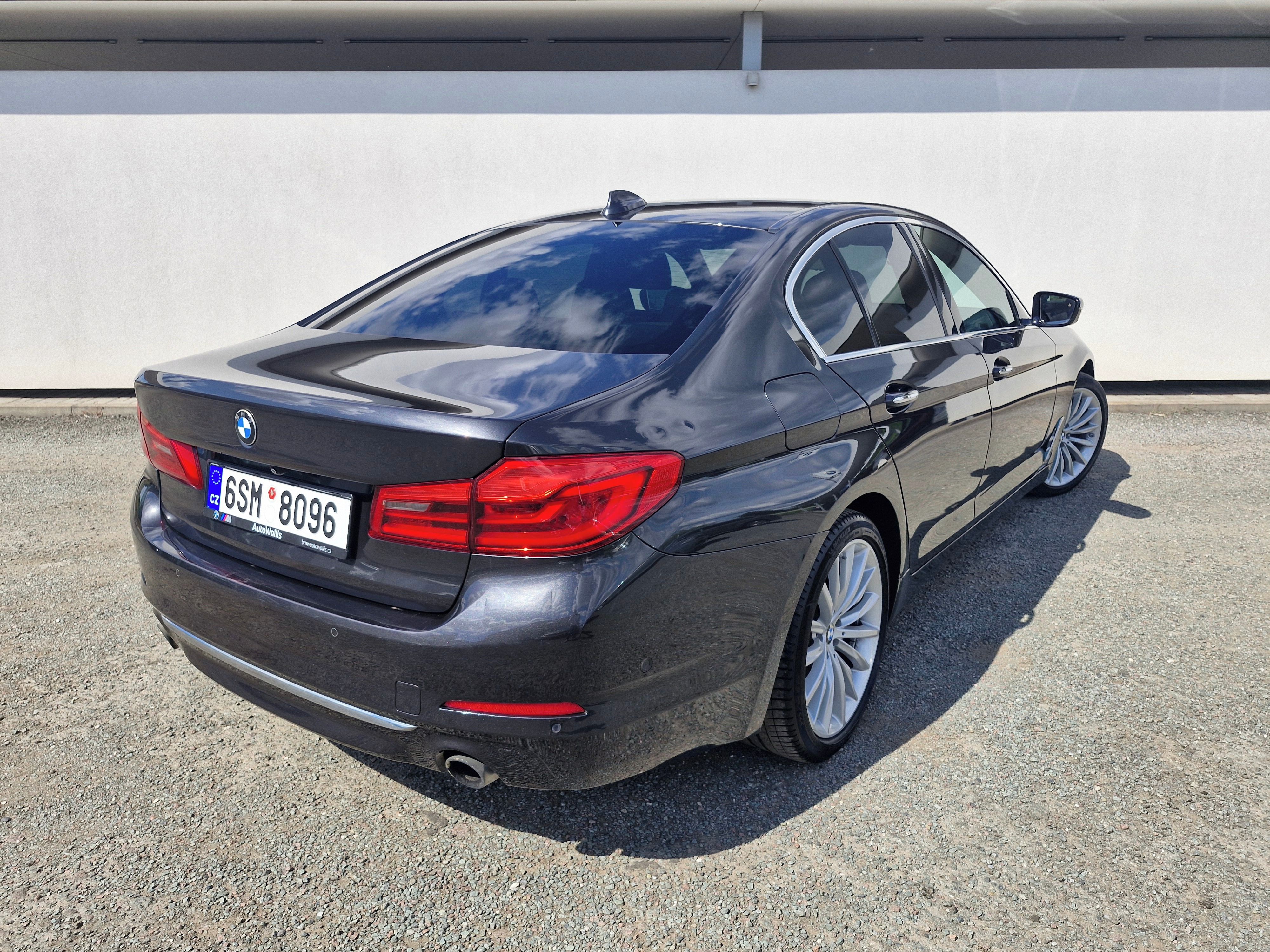 BMW Řada 5, 530d XDrive 195 kW, TOP VÝBAVA - fotka 3