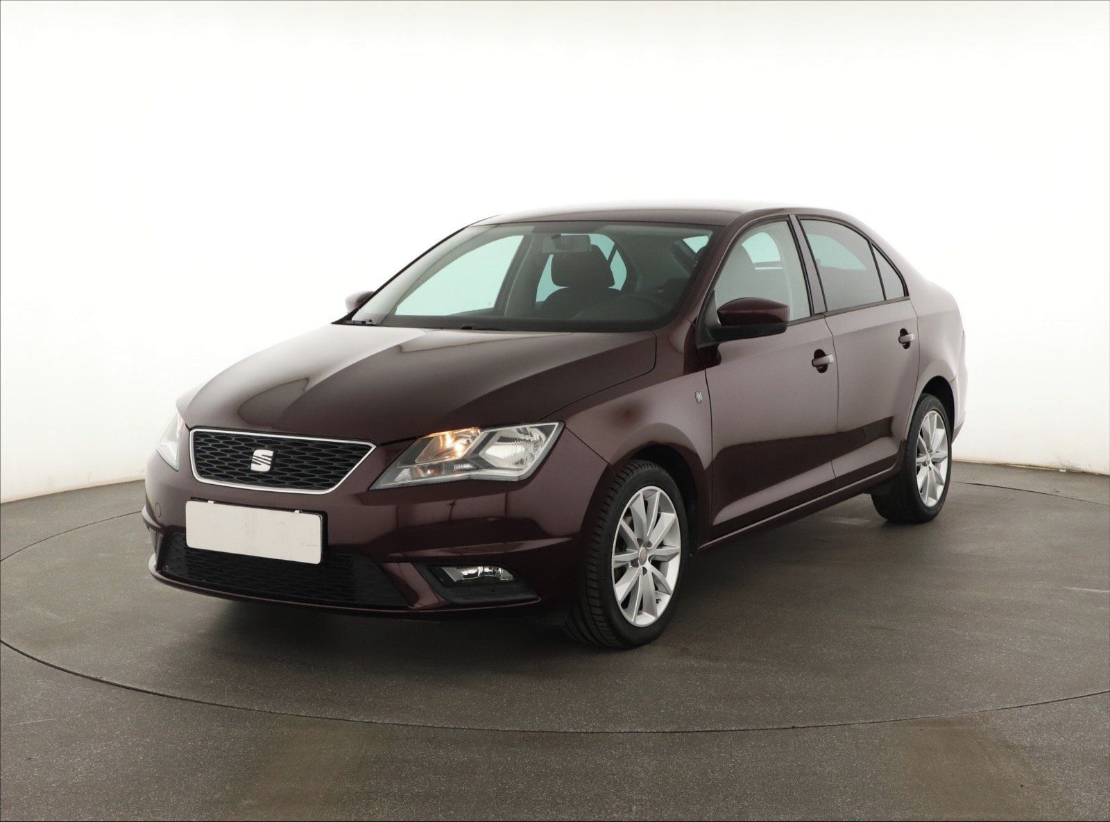 Seat Toledo, 1.2 TSI, Klima, Tempomat - fotka 2