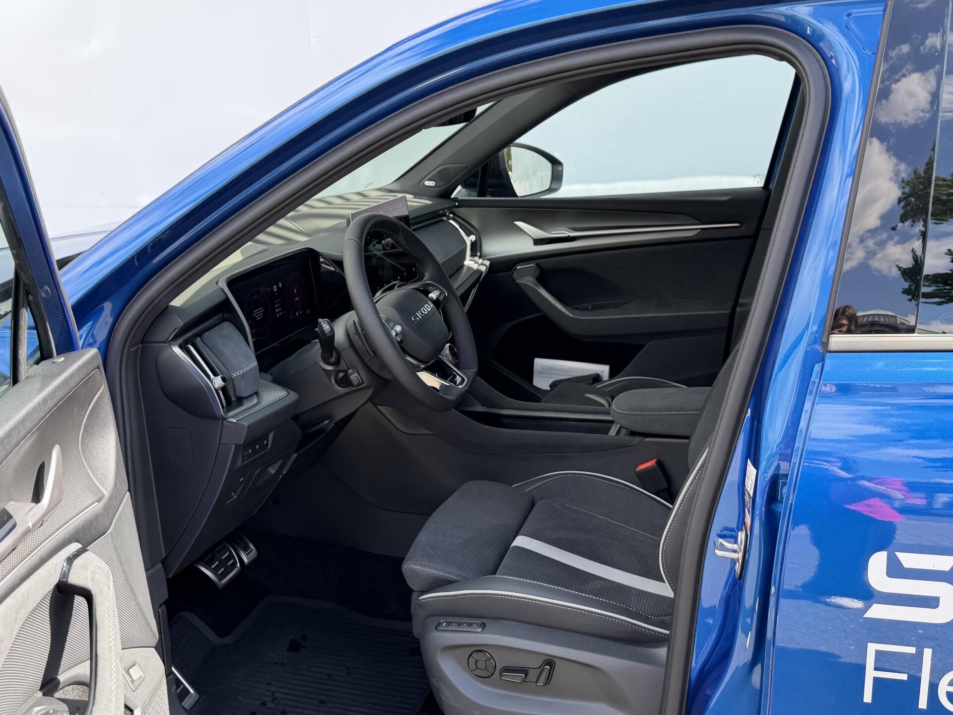 Škoda Kodiaq, Sportline 7DSG 4x4 2,0TDI - fotka 4