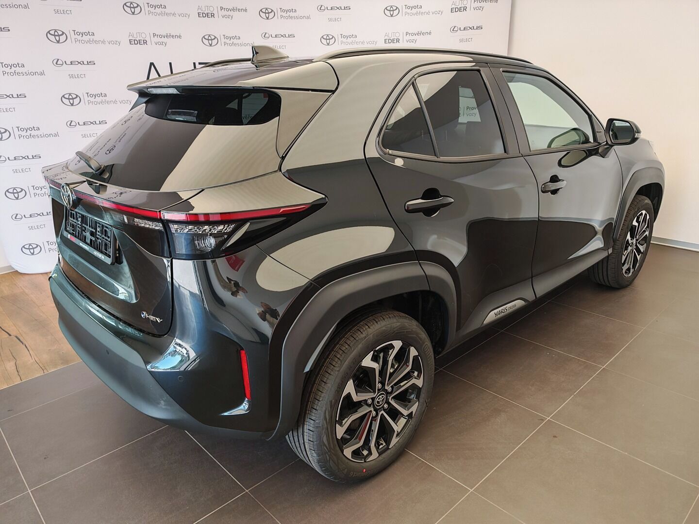 Toyota Yaris Cross, 1.5 Hybrid e-CVT 4x2 Style, AT - fotka 4