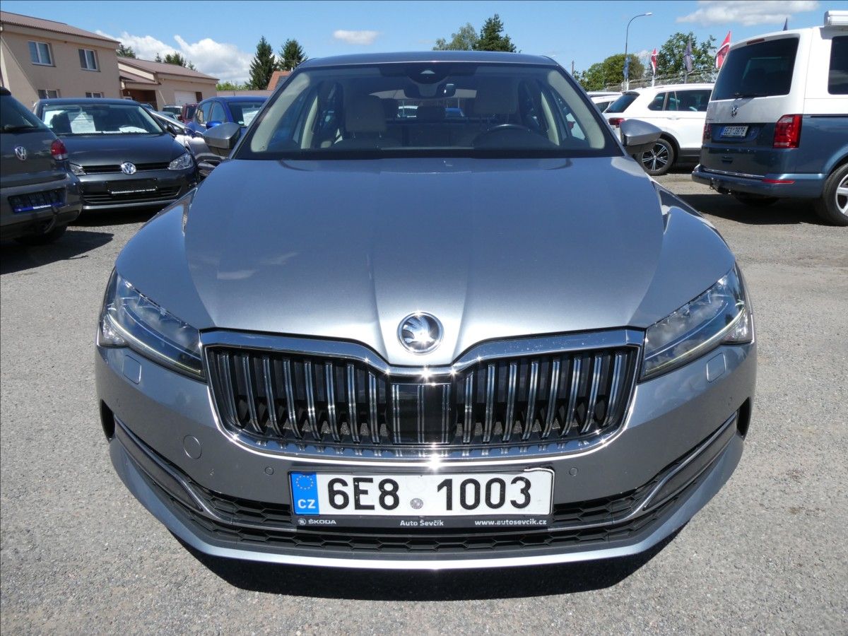 Škoda Superb, 1,5 TSi 110kW 1.majitel,DSG,ČR - fotka 2