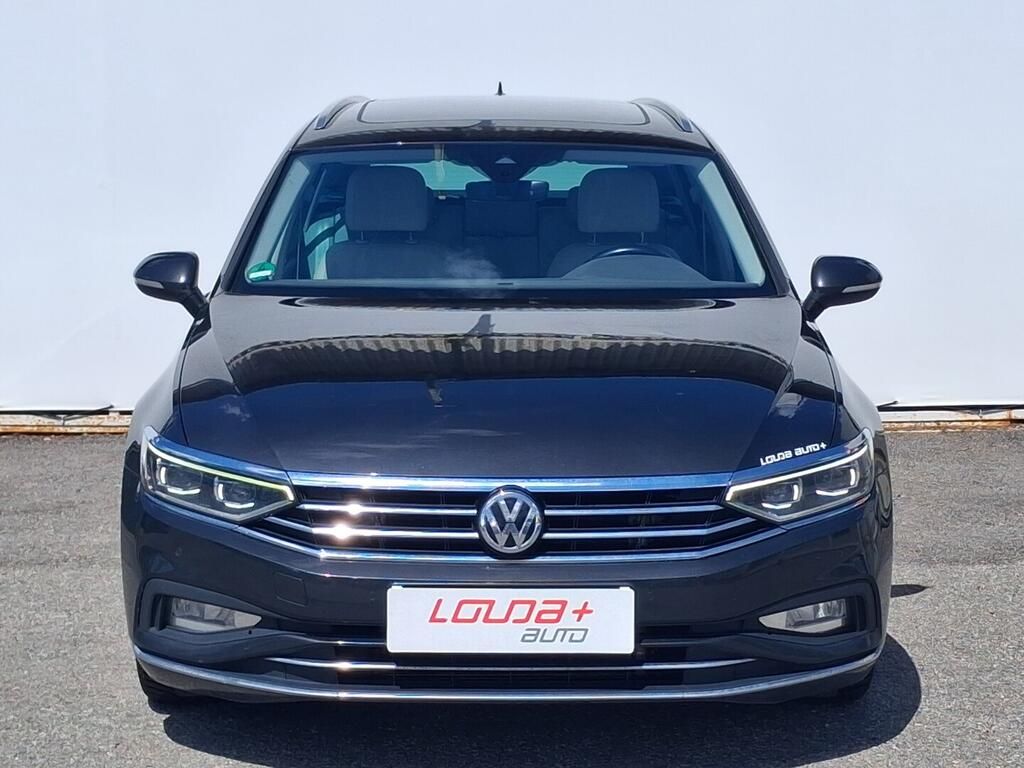 Volkswagen Passat, Elegance 2.0 TDI 140 kW - fotka 4