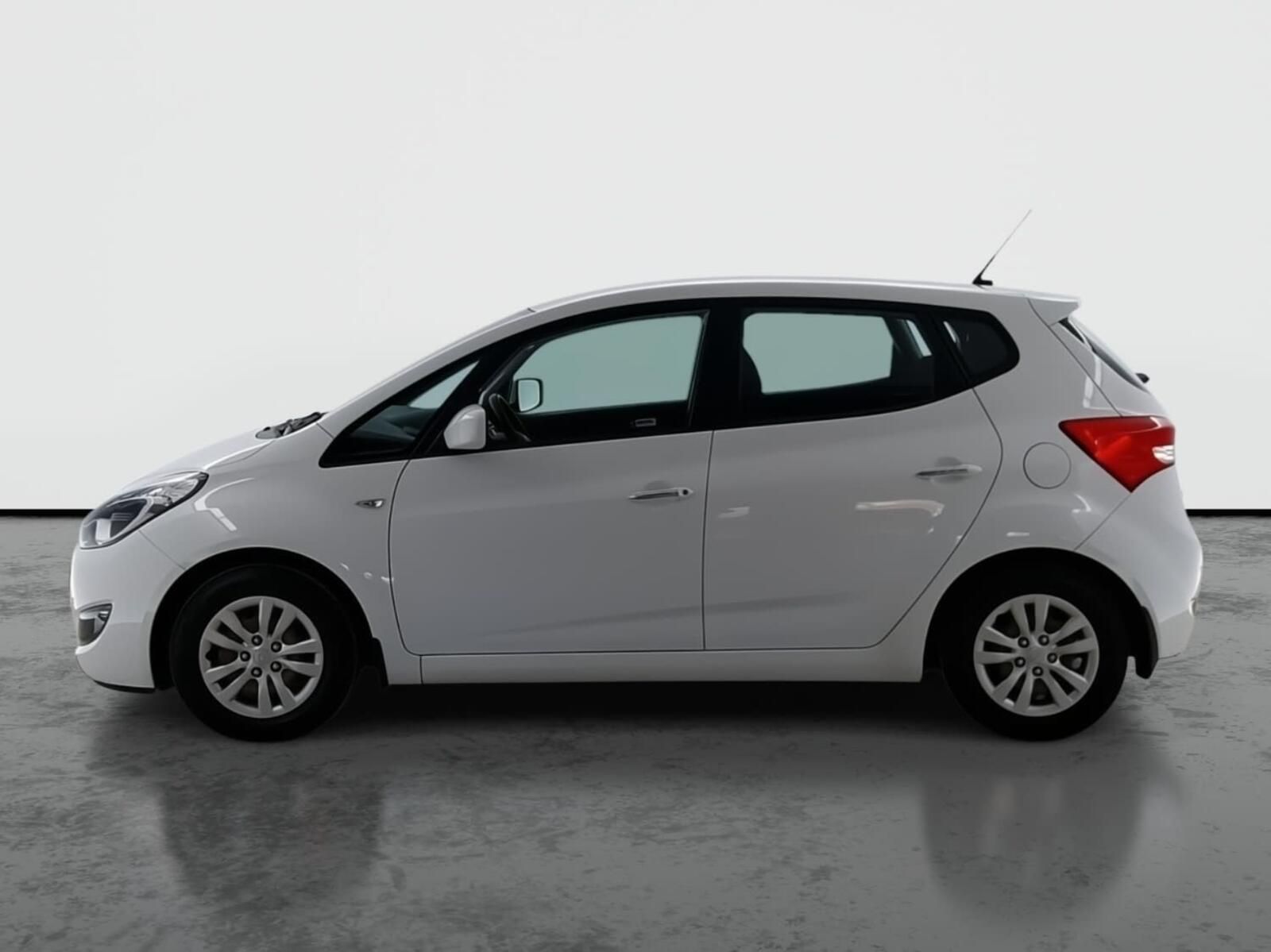 Hyundai ix20, 1.6 CVVT, Serv.kniha - fotka 3