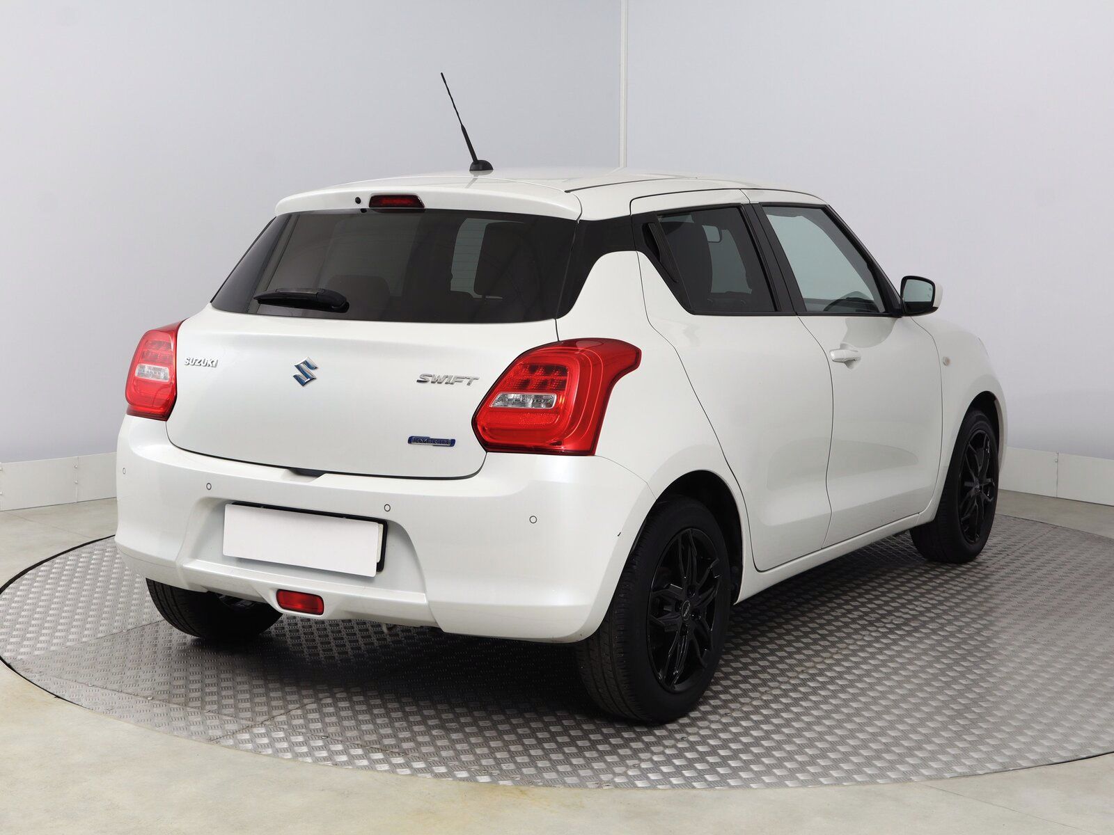 Suzuki Swift, 1.2, ČR,1.maj, Serv.kniha - fotka 5