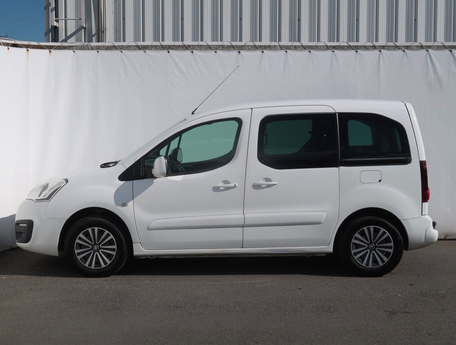 Peugeot Partner, 1.6 HDi, Active, 5Míst, Klima - fotka 3