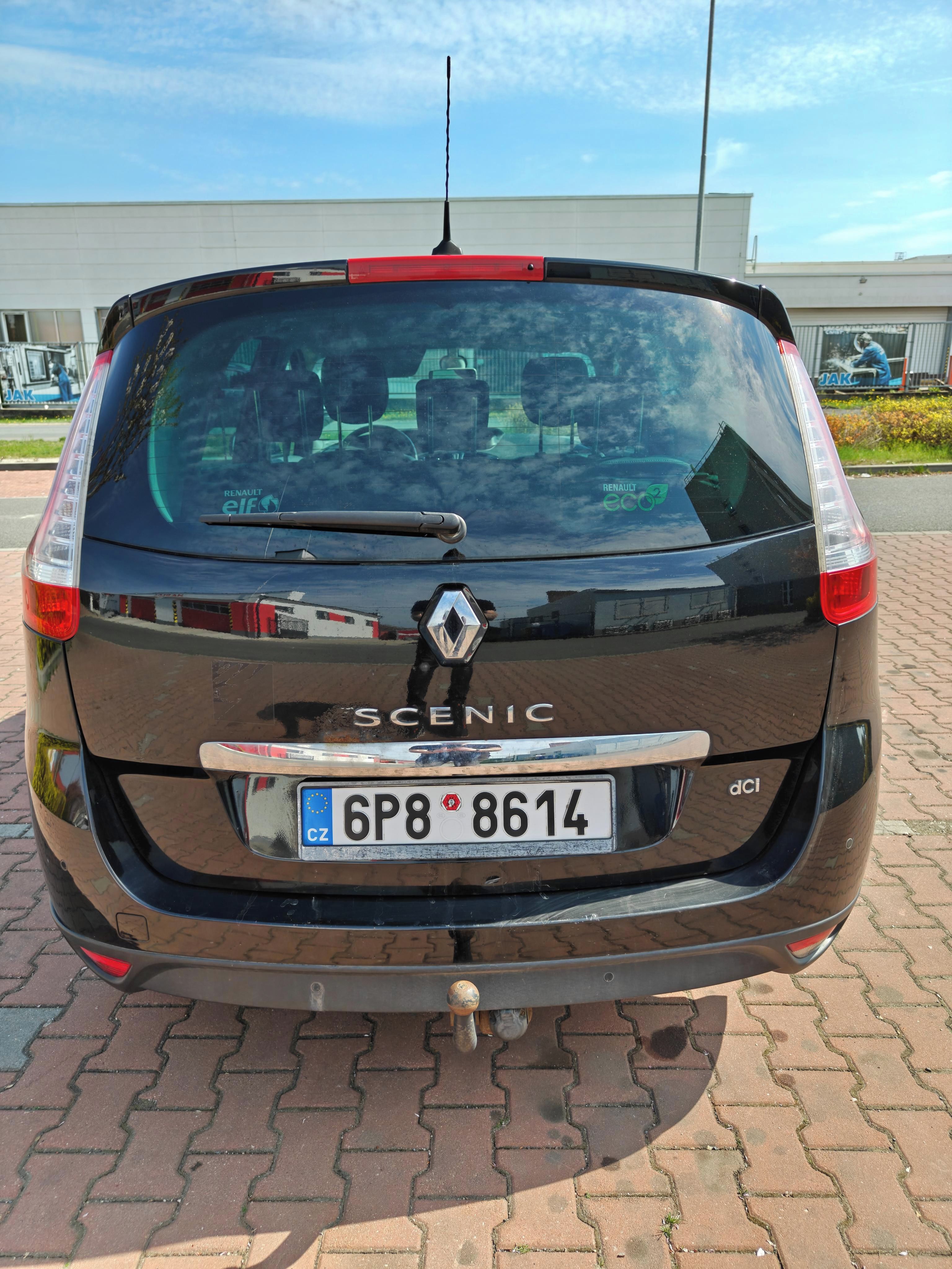 Renault Grand Scénic, BOSE r.v. 2012 1.6 dCi 96kw - fotka 3