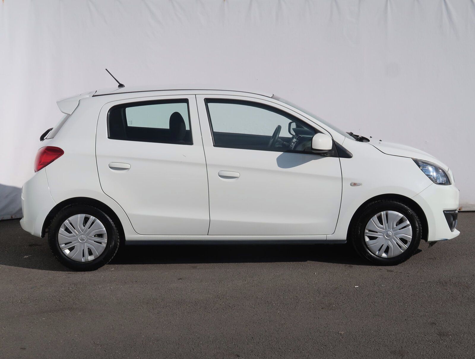 Mitsubishi Space Star, 1.0 MIVEC, Klima, El. okna - fotka 6