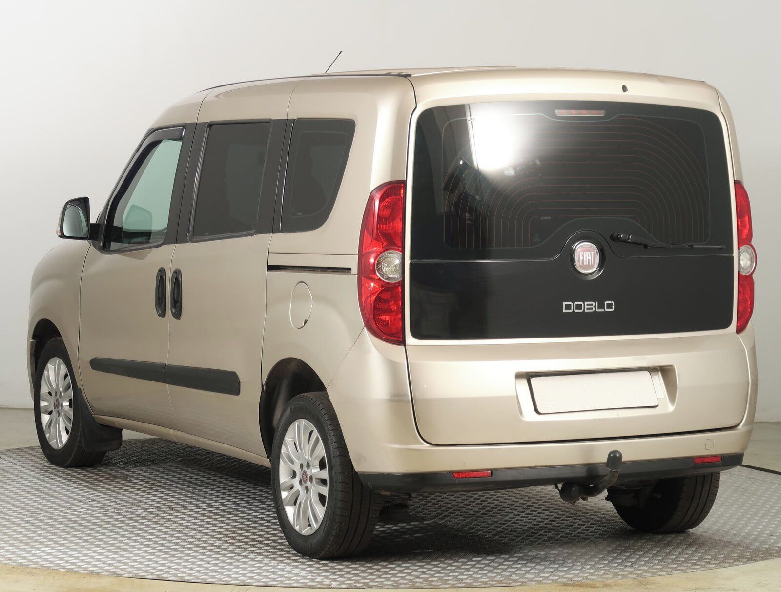 Fiat Dobló, 1.3 MultiJet, 5Míst, Klima - fotka 4