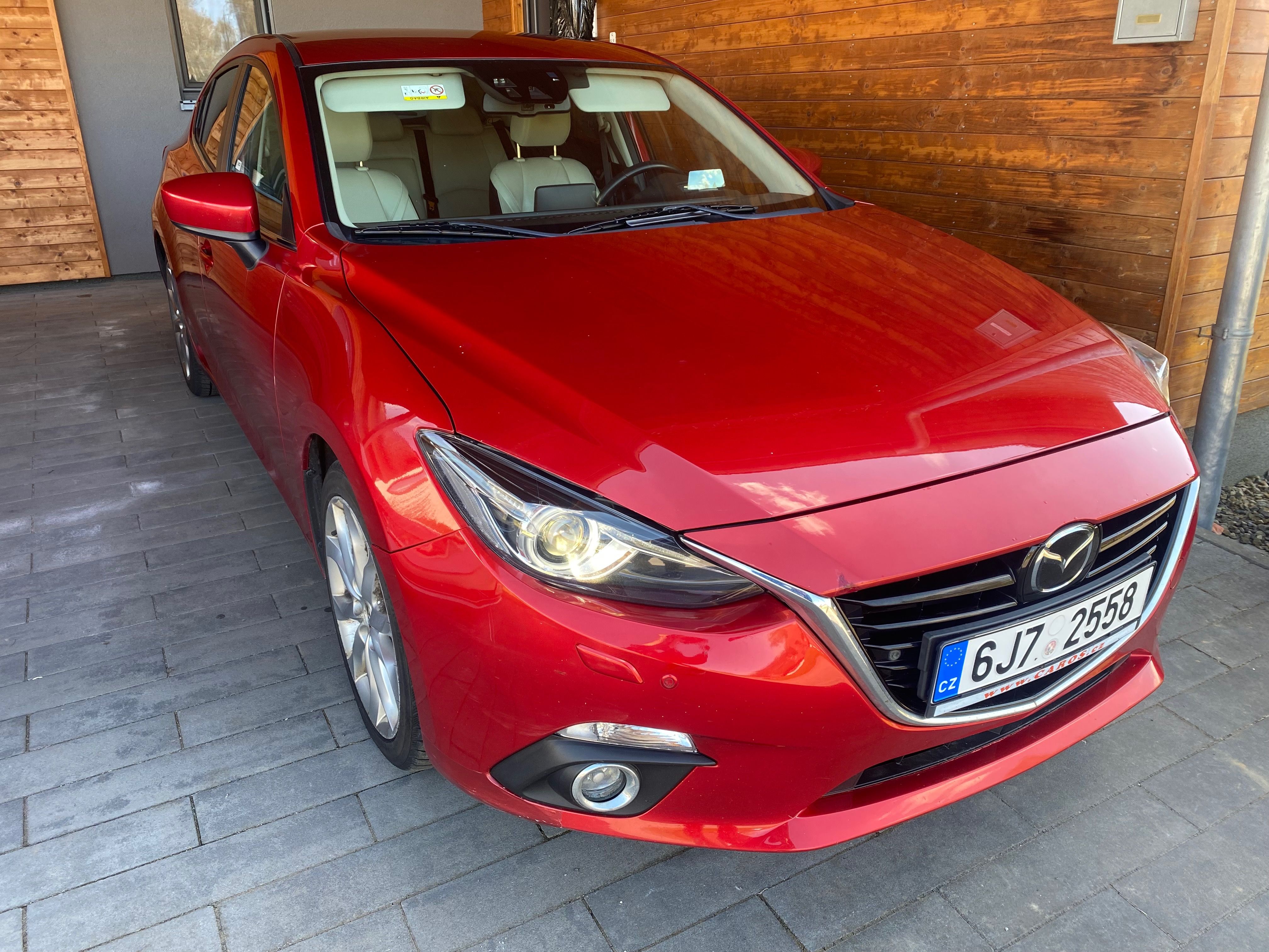 Mazda 3 - fotka 2