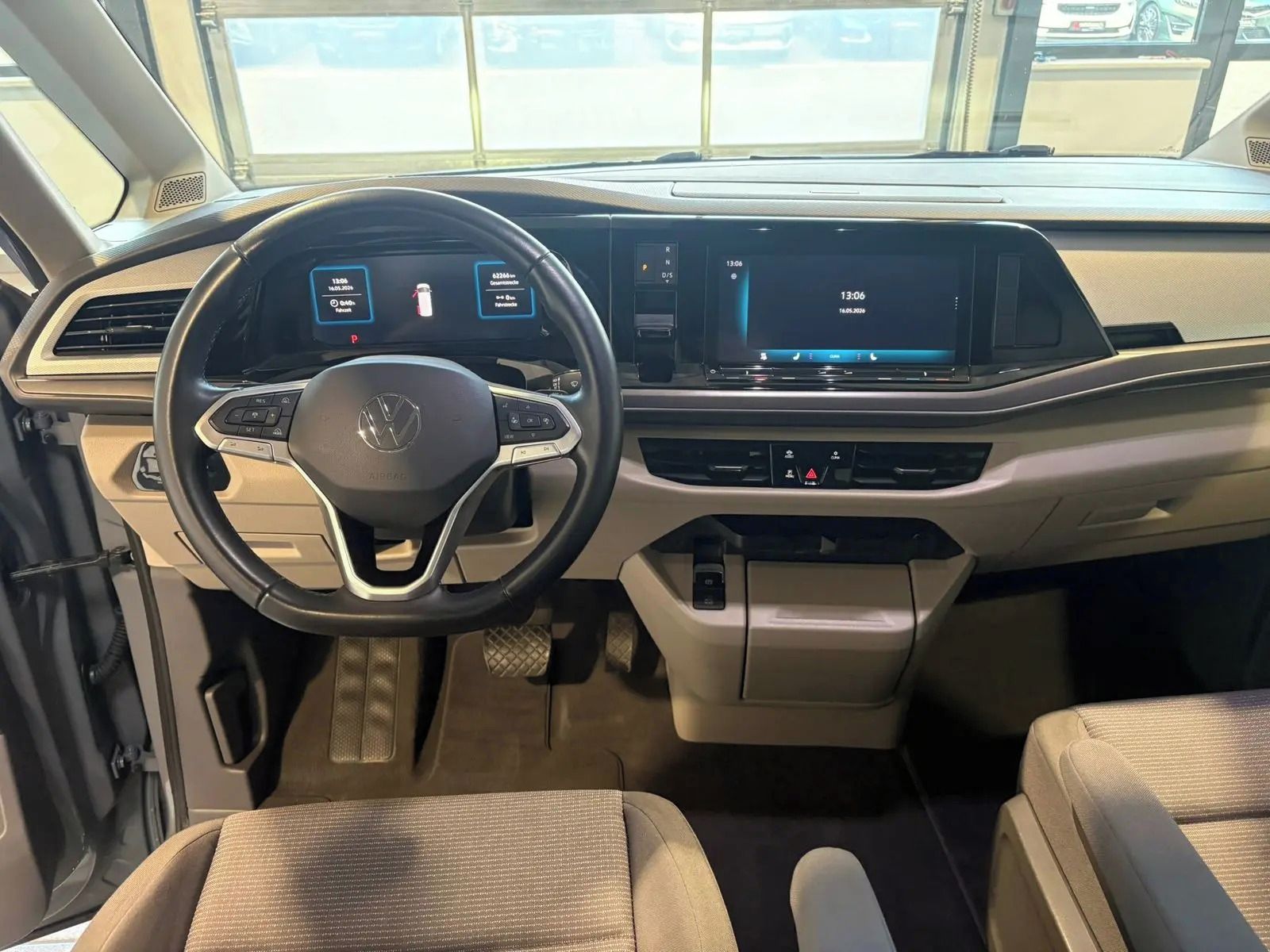 Volkswagen Multivan, 2.0 TDI*7 míst*Kamera*Navi*Led - fotka 6