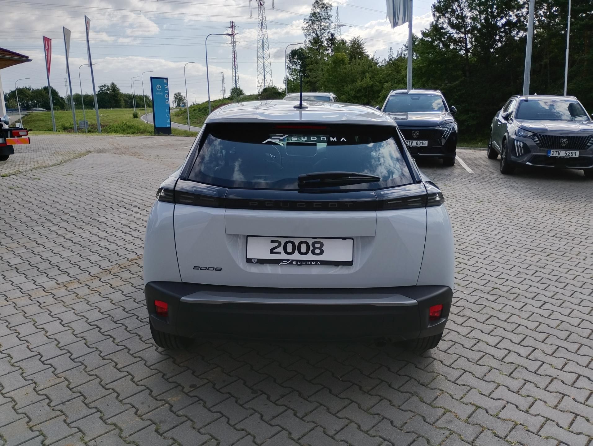 Peugeot 2008, STYLE PureTech 100 S&S MAN6 - fotka 6
