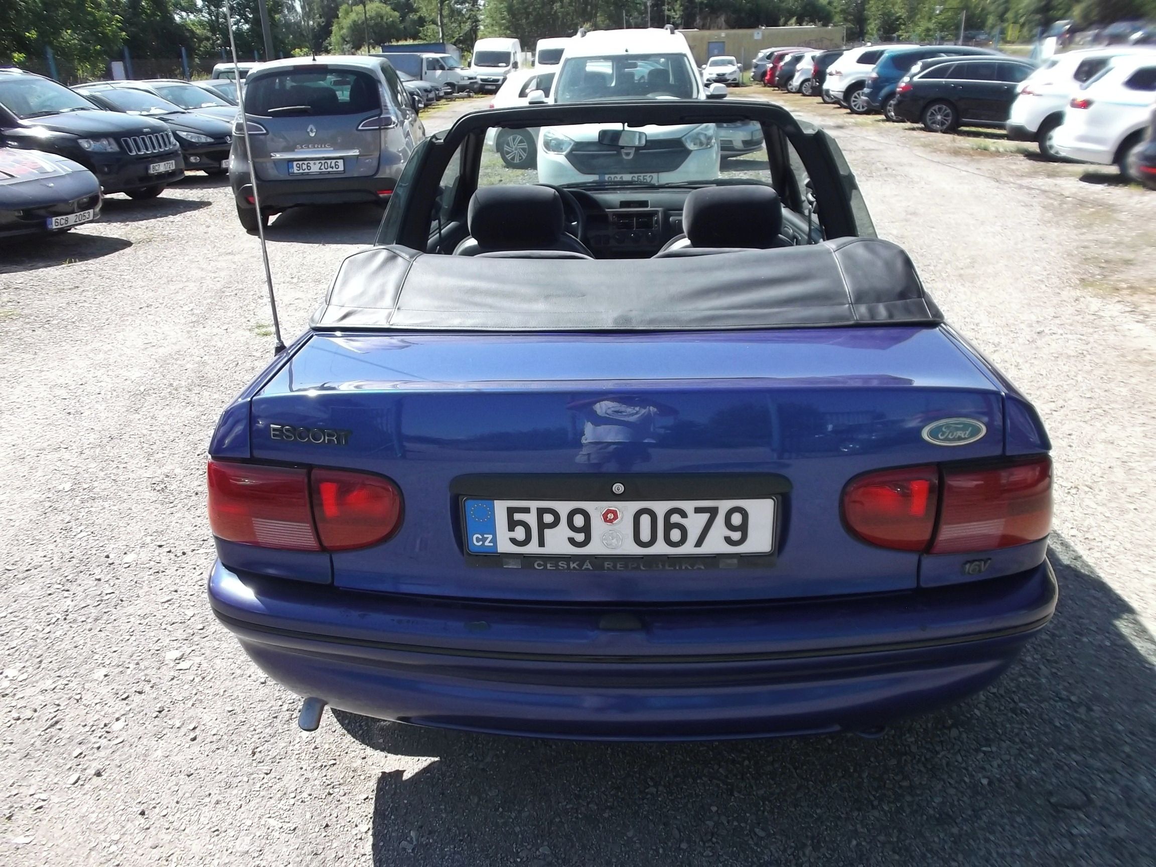 Ford Escort, 1.6i 16V - fotka 3