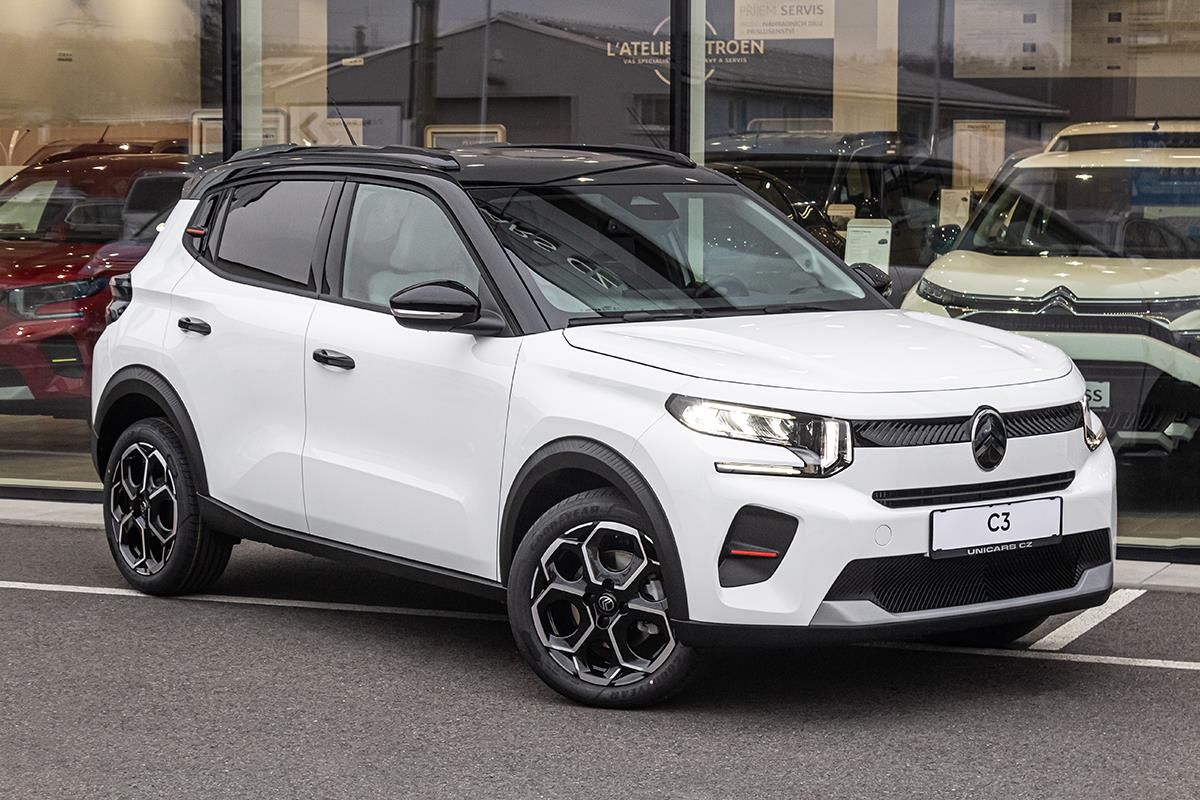 Citroën C3, 1,2 MAX Turbo 100k + ZIMA - fotka 3