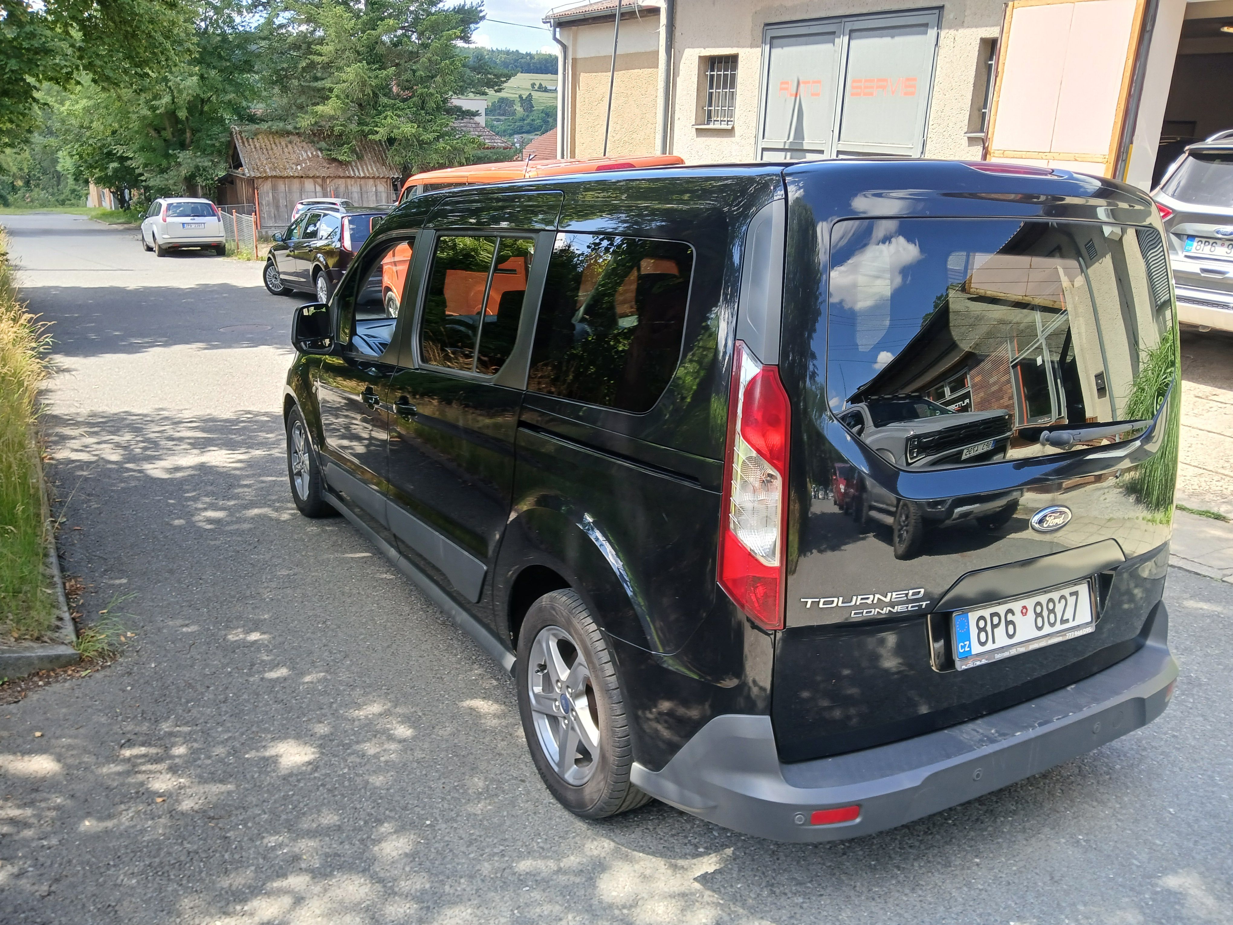 Ford Tourneo Connect, 1.Majitel,1.6TDCI,85KW. - fotka 6