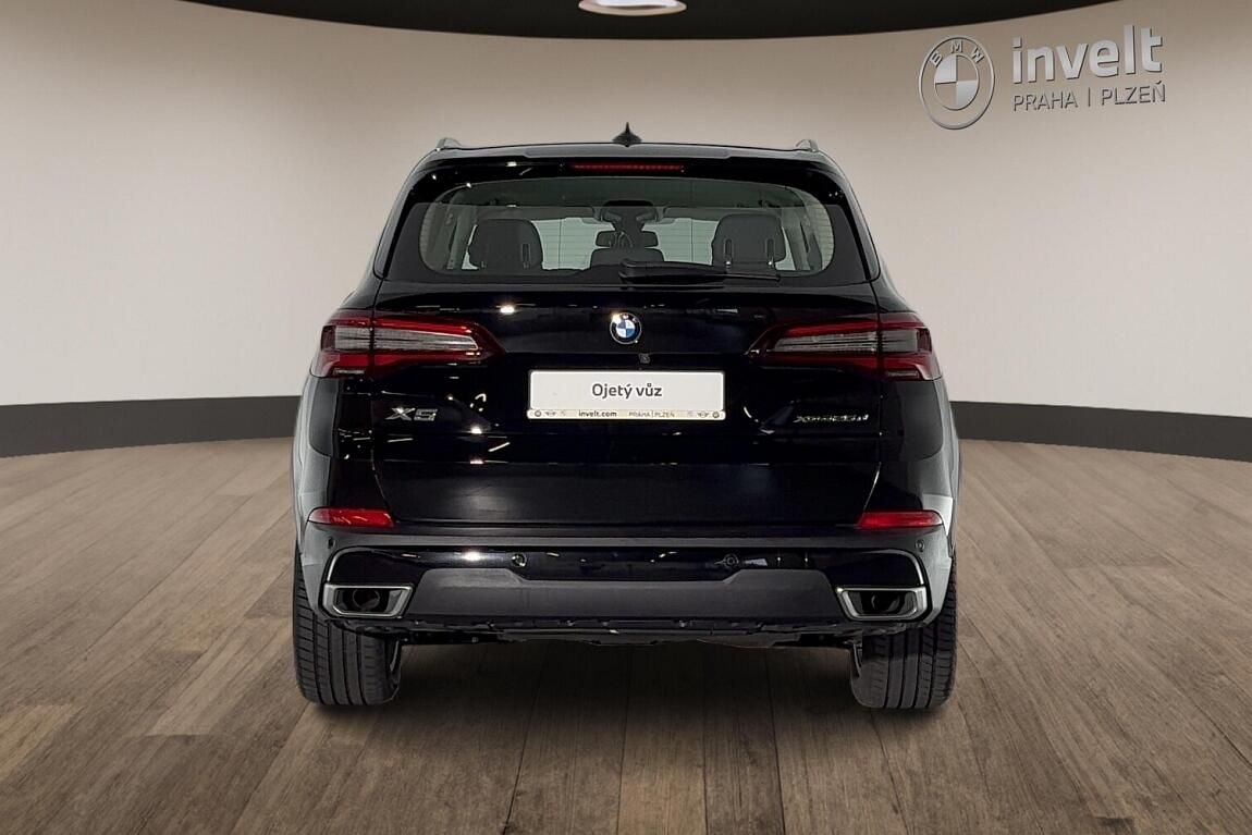 BMW X5, xDrive25d - fotka 4