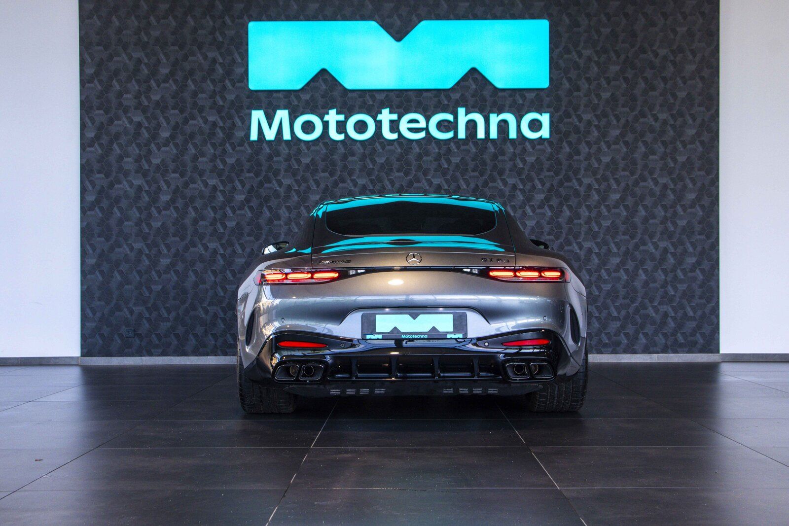 Mercedes-Benz AMG GT, AMG GT 63 4MATIC+, DPH - fotka 4