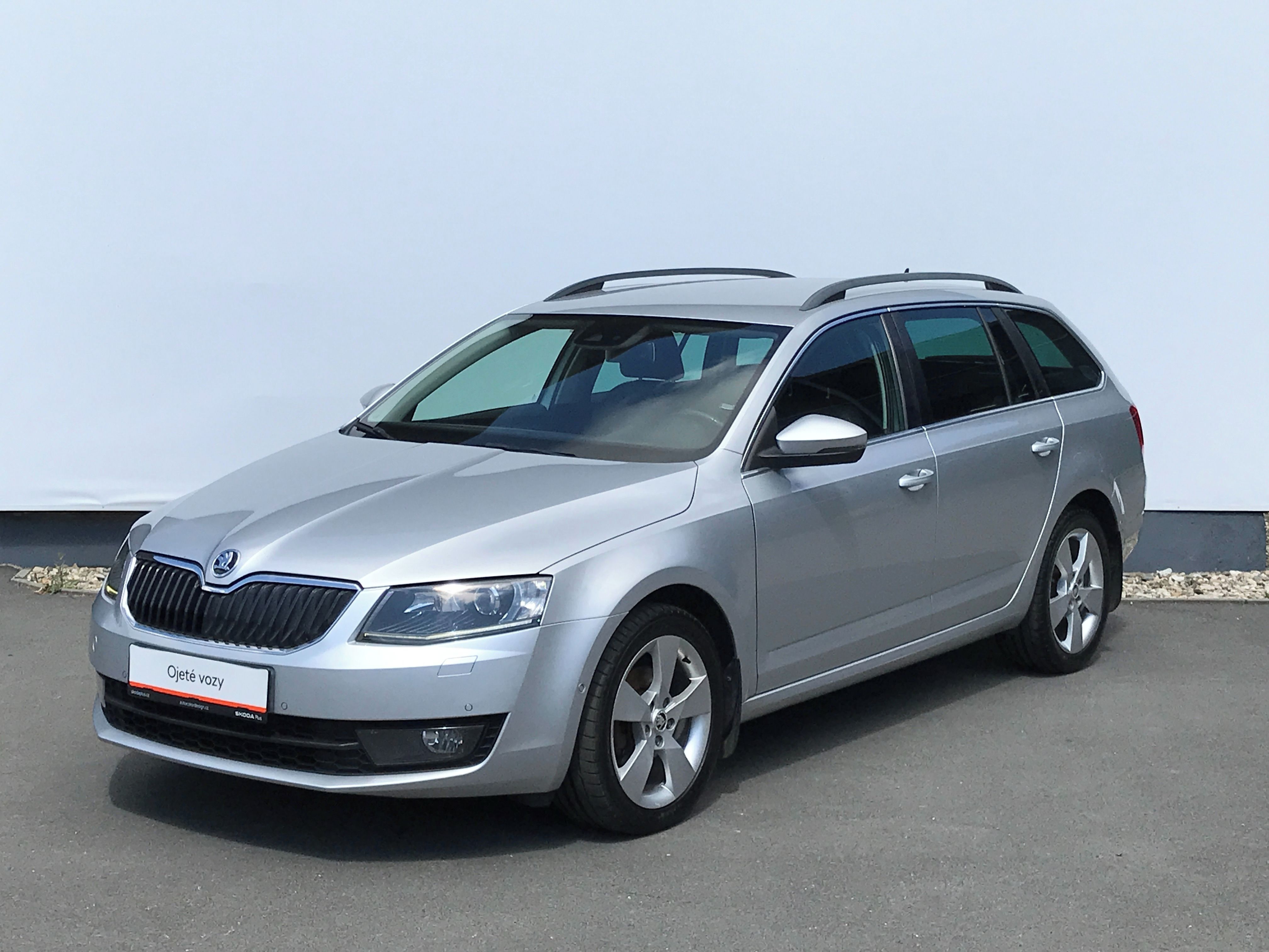 Škoda Octavia, 2,0 TDi 110 kW STYLE 6°M+NAVIG