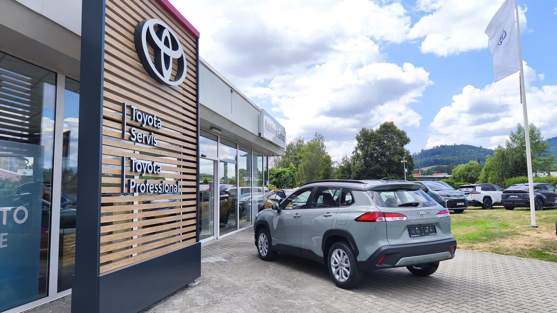 Toyota Corolla Cross, 1.8 HEV  COMFORT BUSINESS - fotka 4