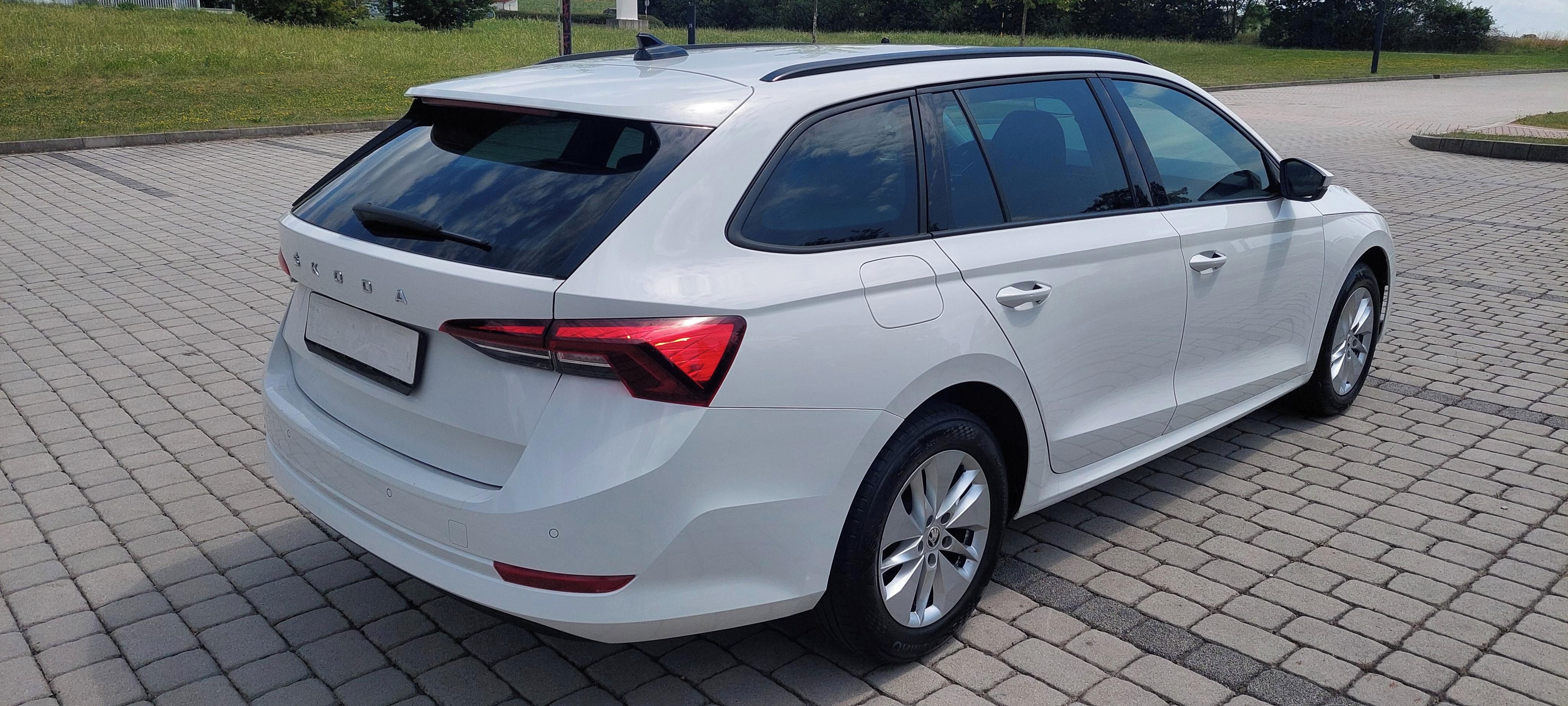Škoda Octavia, Combi IV.2,0TDi(85kW)AmbitPlus - fotka 3