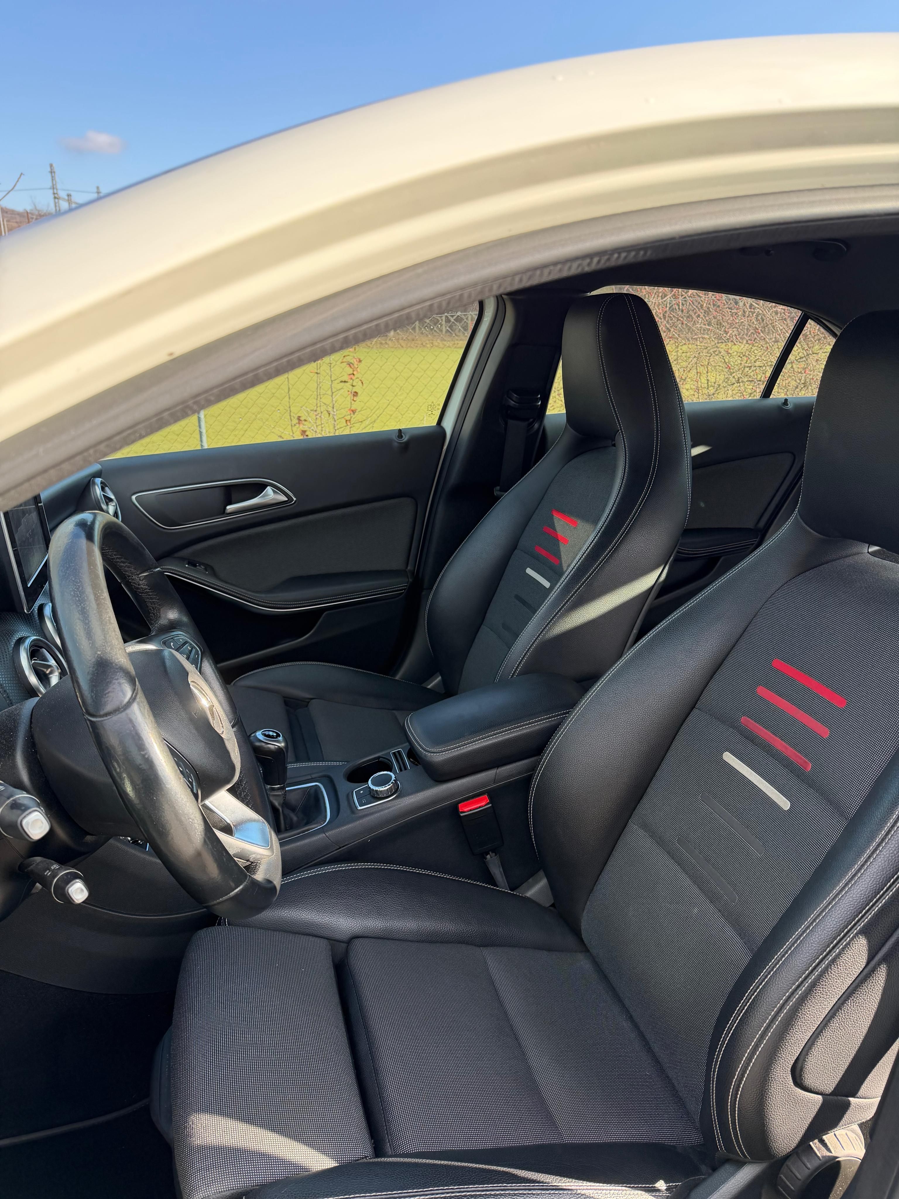 Mercedes-Benz Třídy A, Mercedes-Benz A 180 d Style | - fotka 6