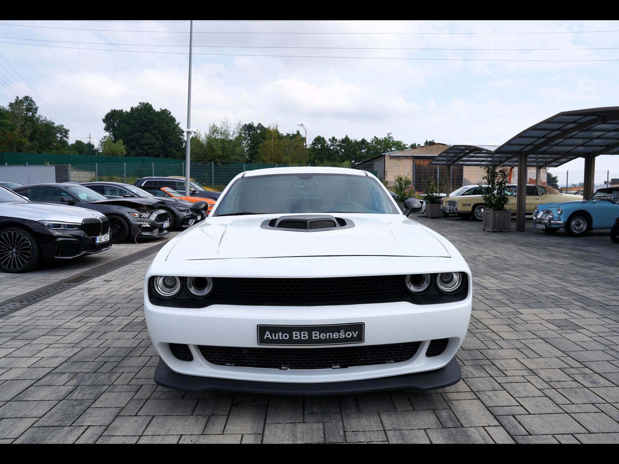 Dodge Challenger, 5.7L V8 Hemi/Shaker/kůže/375 P