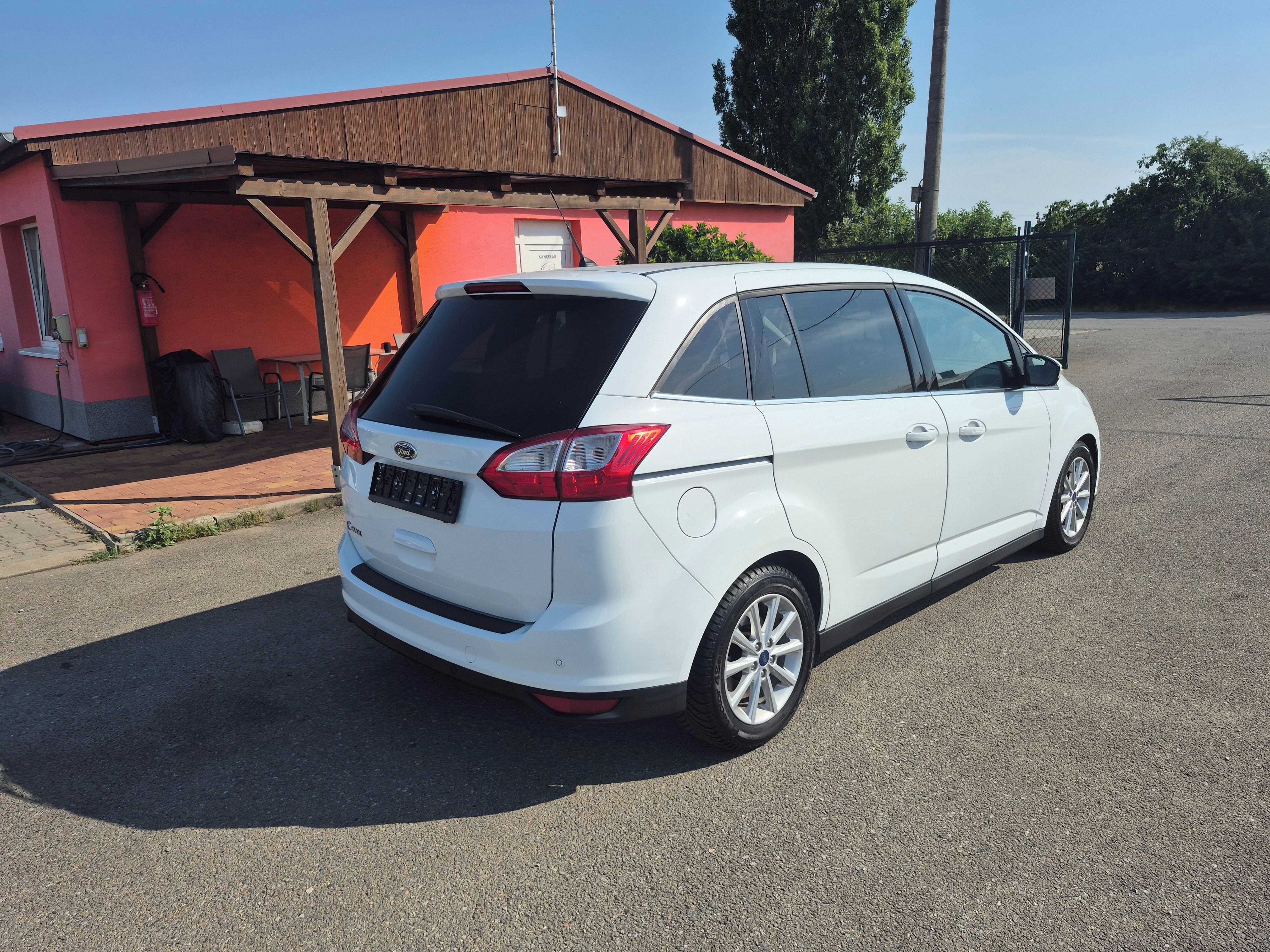 Ford Grand C-MAX, 2,0TDCI, 110kW, serviska - fotka 6