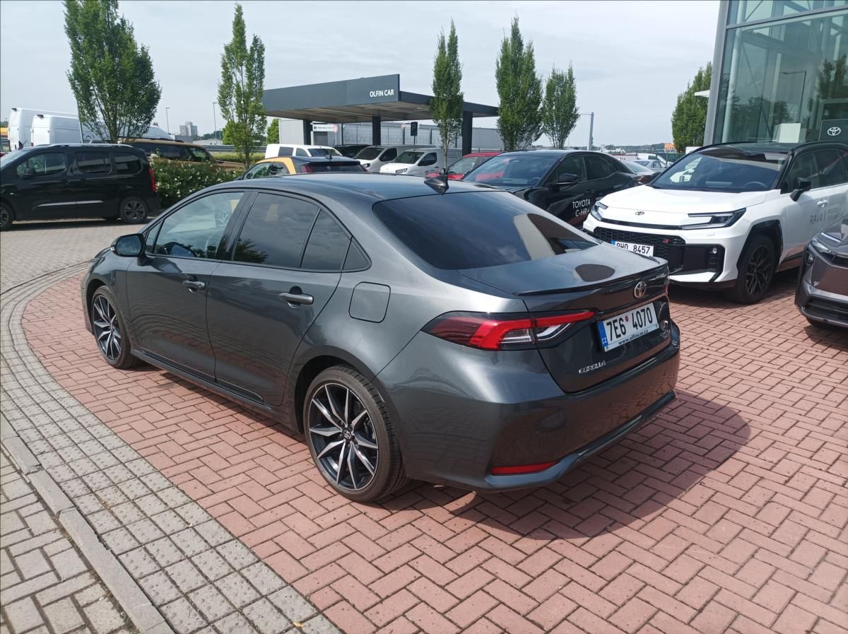 Toyota Corolla, 1,8 GR SPORT - fotka 3