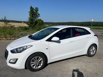 Hyundai i30 1.6 i 88kw