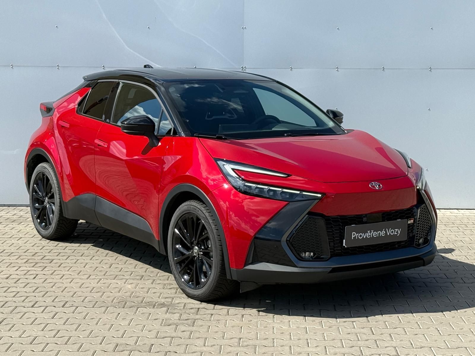 Toyota C-HR, 2,0 HEV e-CVT GR Sport - fotka 6