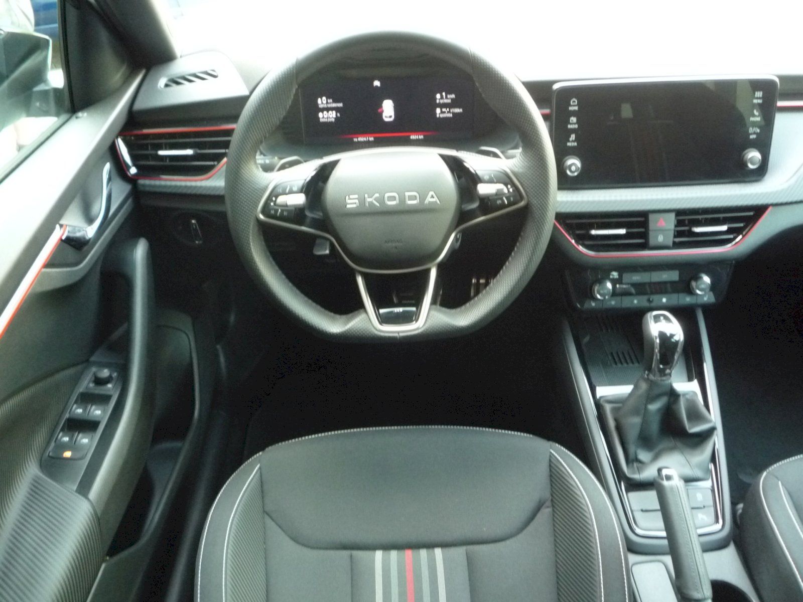 Škoda Scala, 1,0TSi 85kW DSG MONTE CARLO - fotka 5