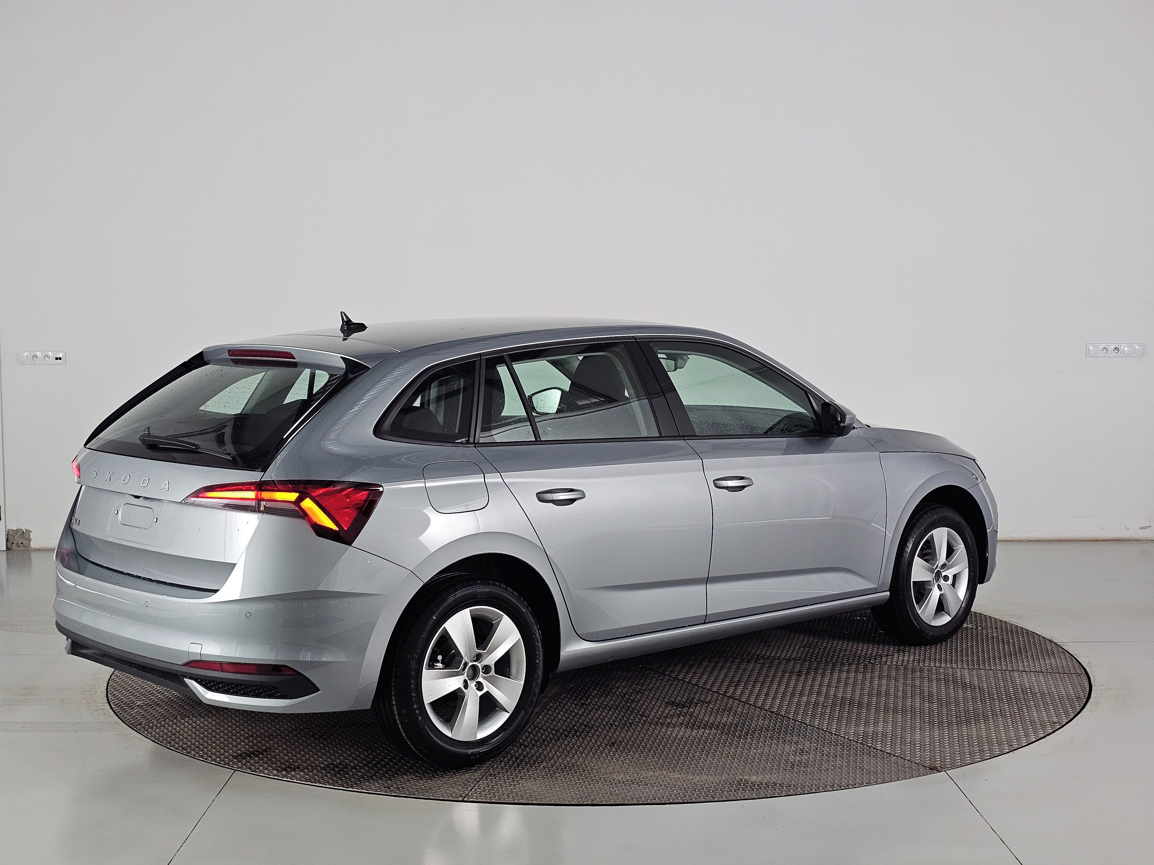 Škoda Scala, Classic 1.0TSI 85kW 6st man. - fotka 5