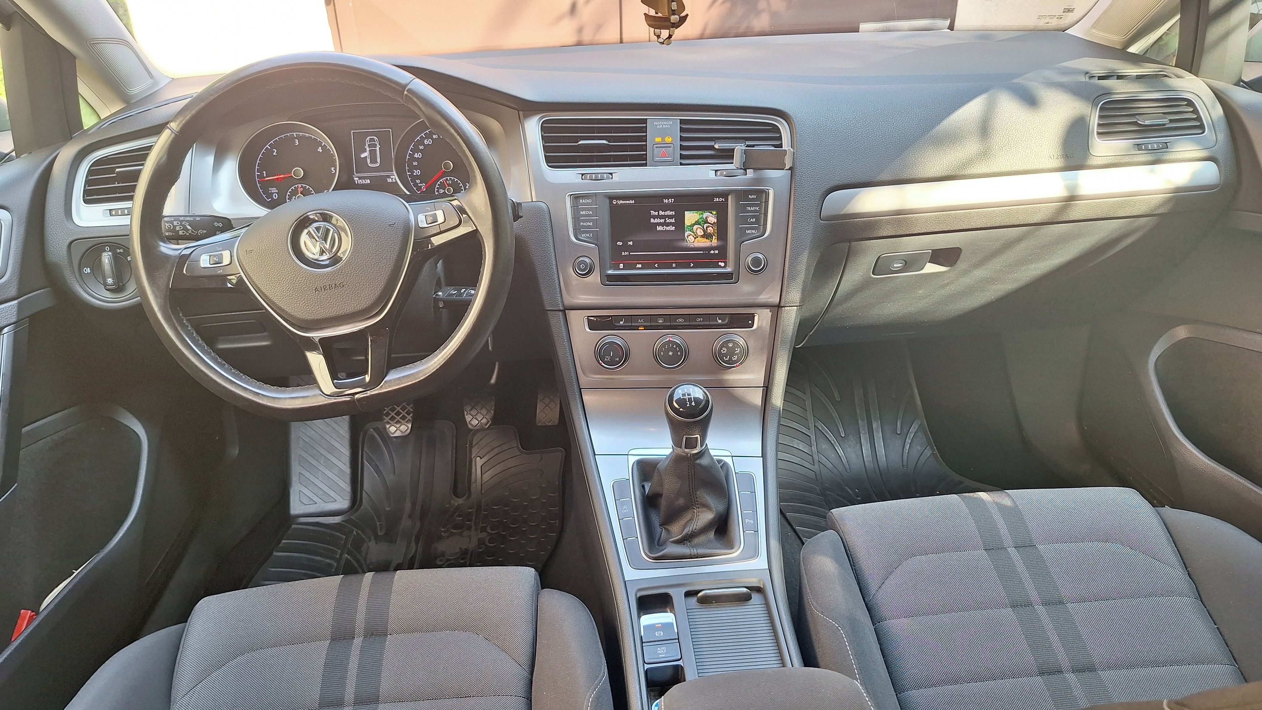 Volkswagen Golf, VW Golf Variant 1.6 TDI 81kW - fotka 6