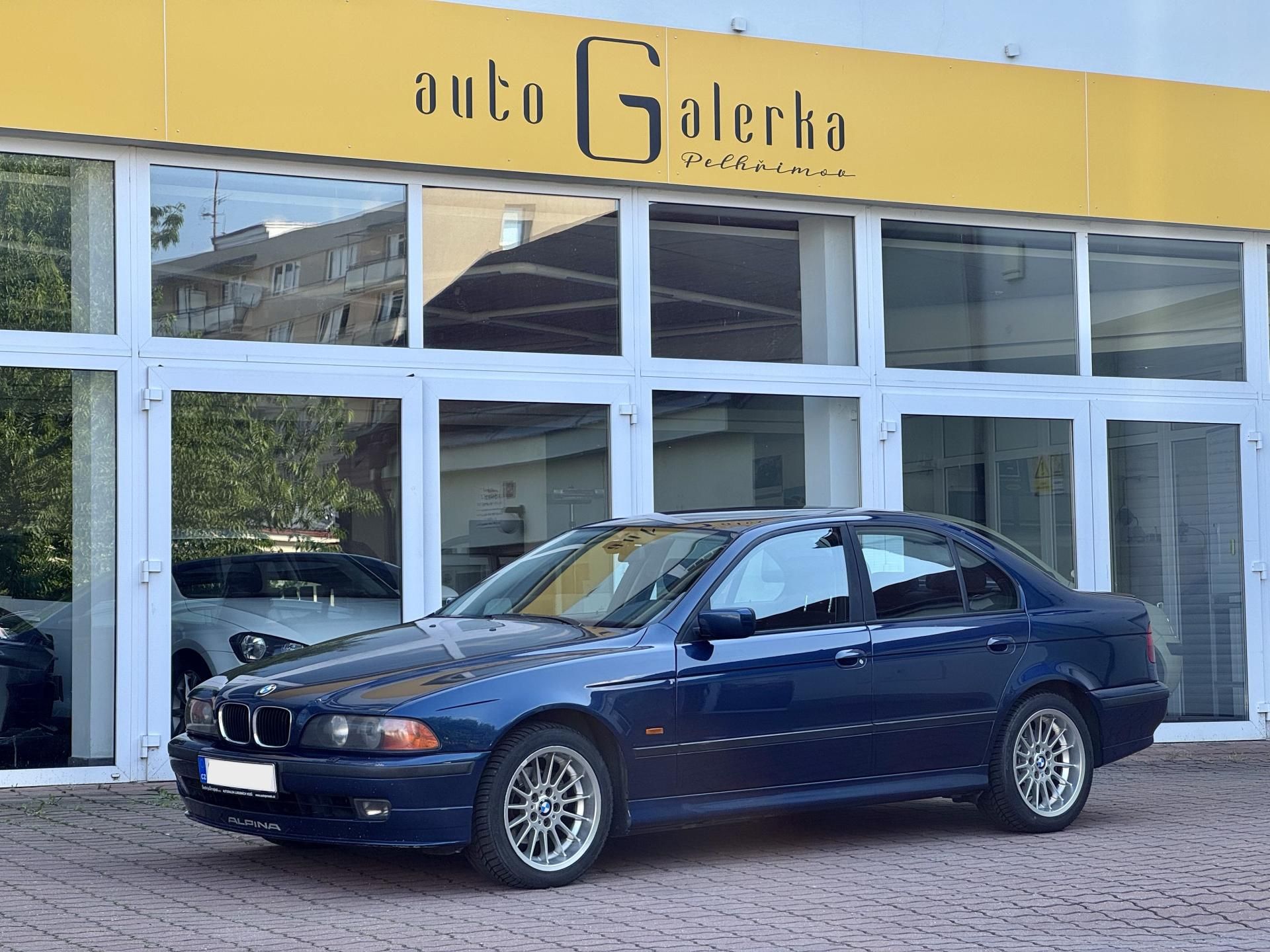 BMW Řada 5, 528i manuál RWD ČR