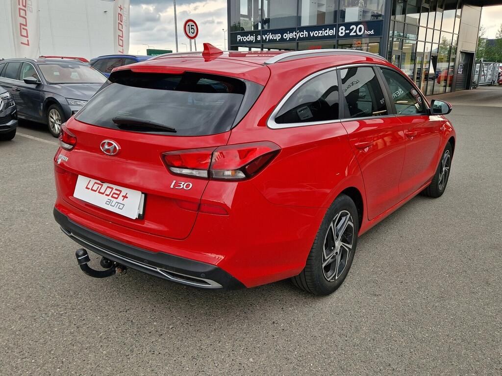 Hyundai i30, 1.5 T-GDI 117 kW - fotka 2