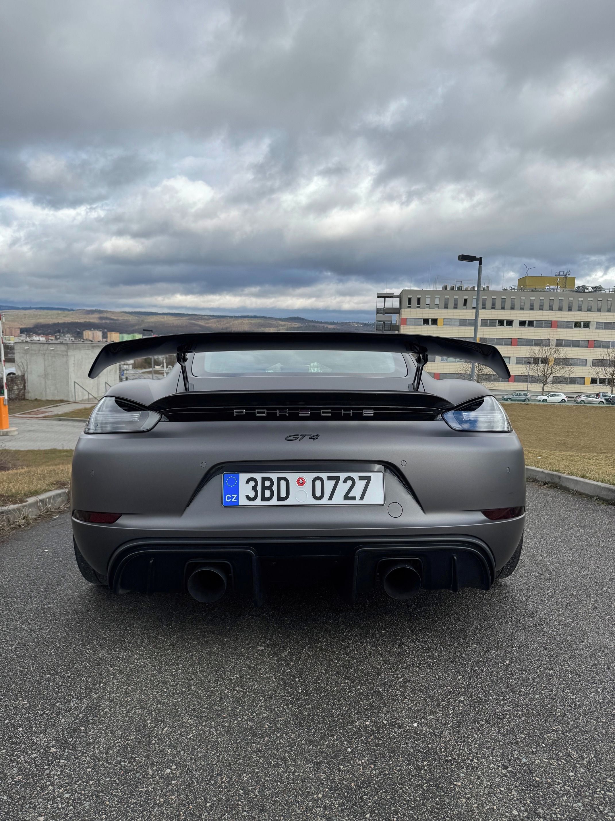 Porsche Cayman, Porsche GT4 - fotka 5