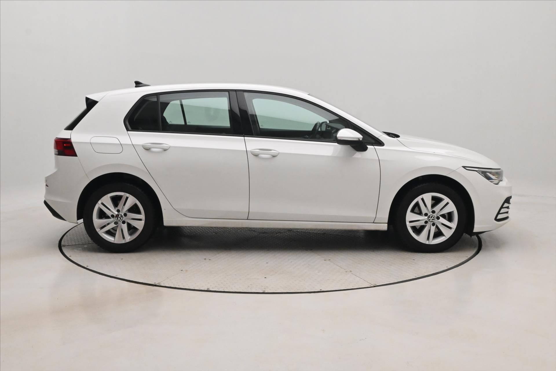 Volkswagen Golf, 2,0 TDI 85 kW Life Záruka až 5 - fotka 4