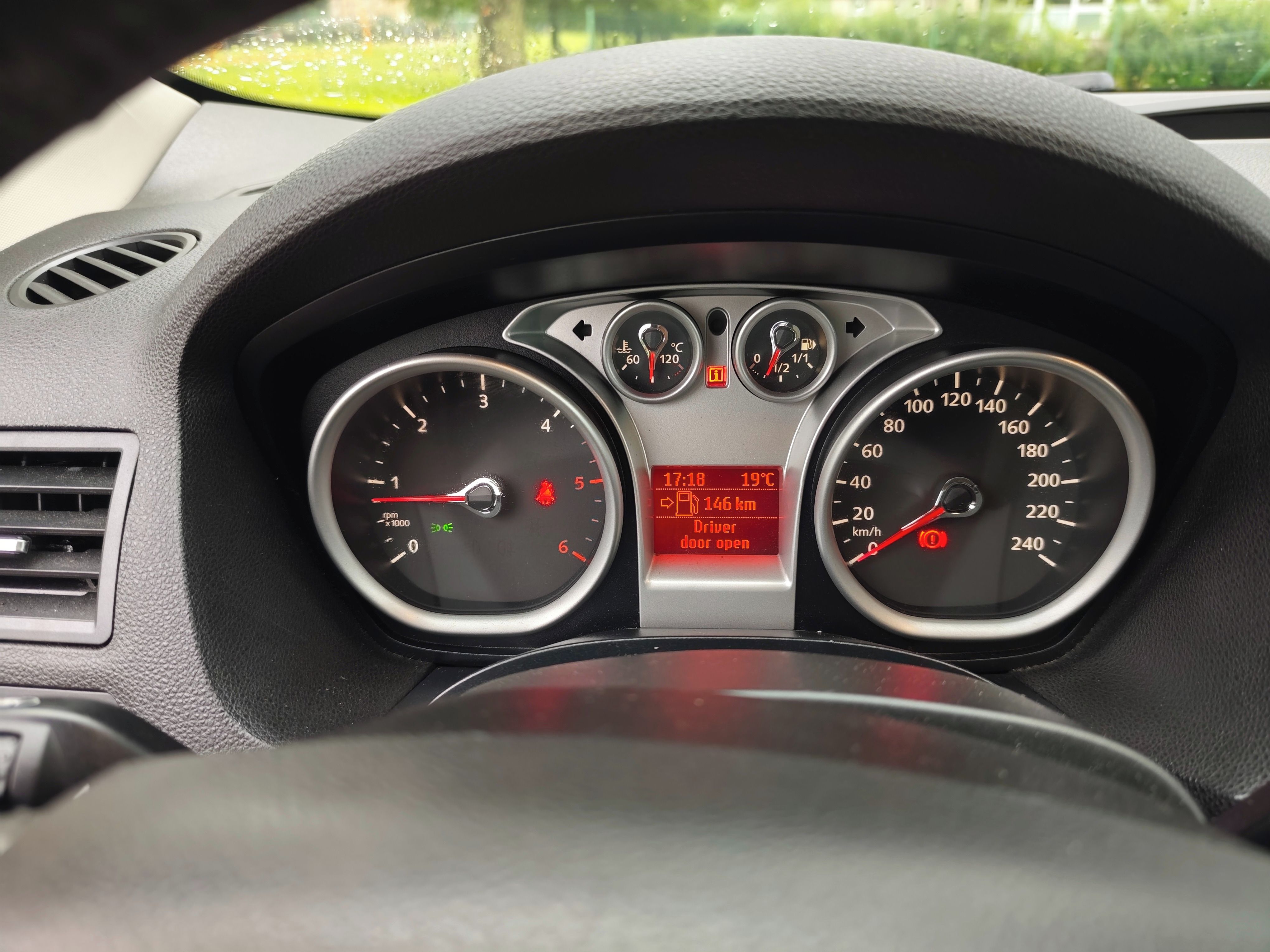 Ford Kuga, 2.0 TDCI 4x4 - fotka 4