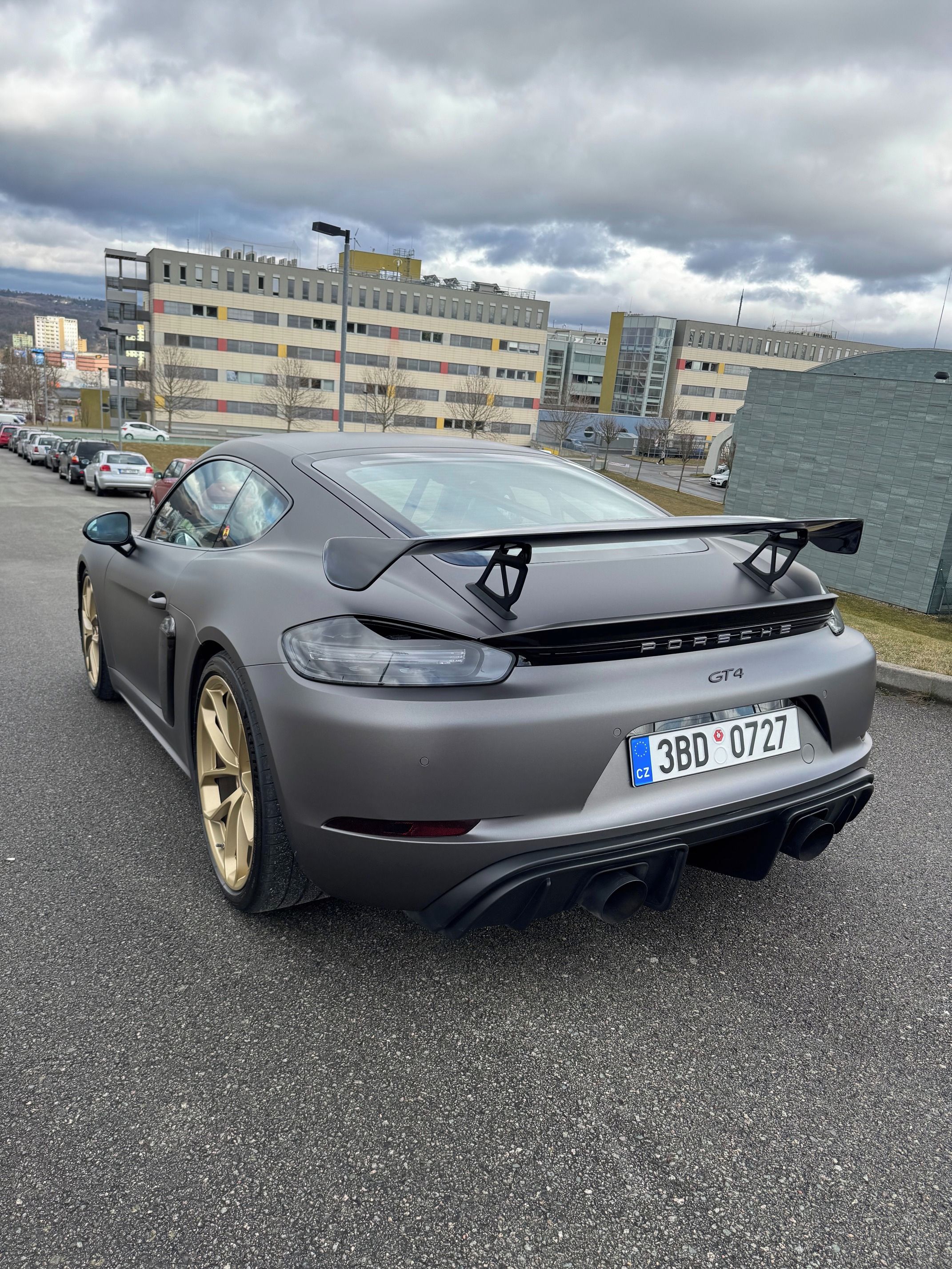Porsche Cayman, Porsche GT4 - fotka 4