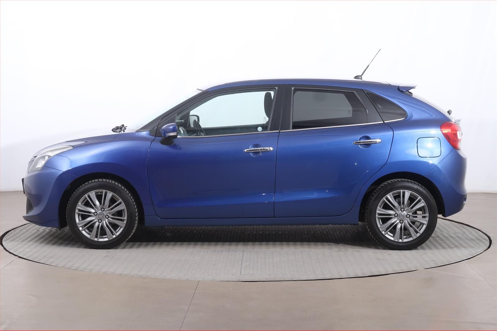 Suzuki Baleno, 1.0 BoosterJet, Serv.kniha - fotka 3