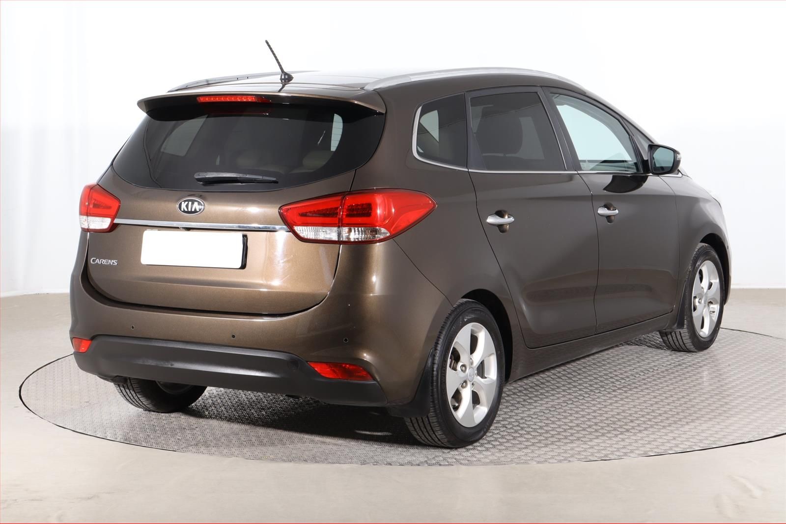 Kia Carens, 1.6 GDI, Serv.kniha - fotka 5