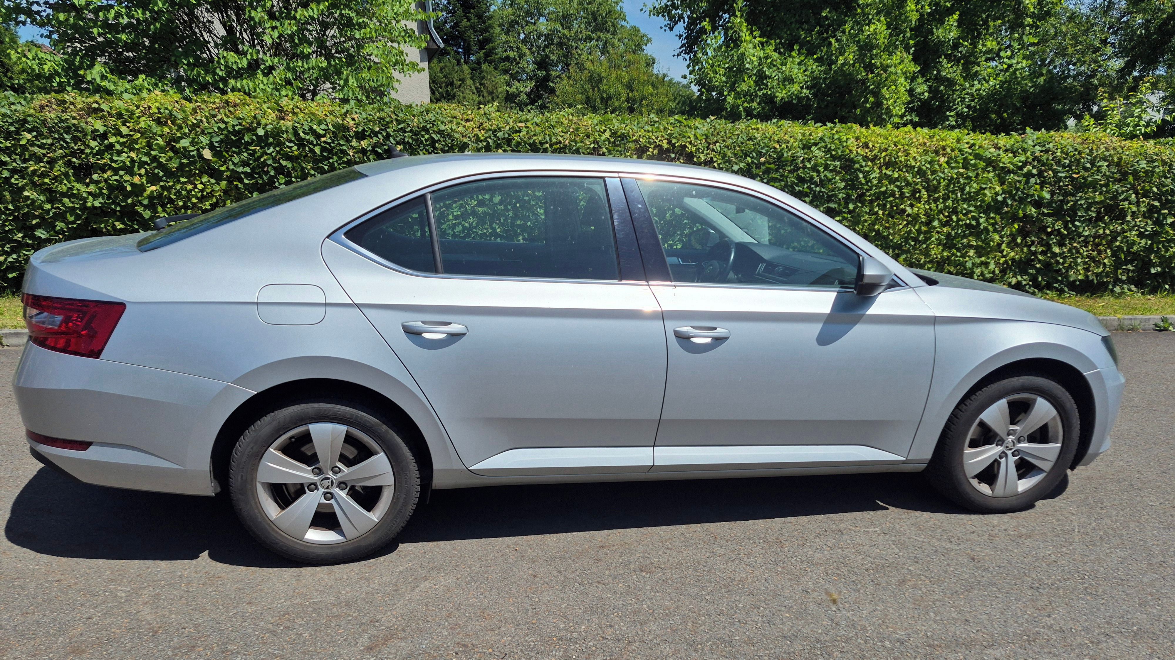 Škoda Superb, 2.0TDI 140 Amb. 4x4 AP - fotka 3