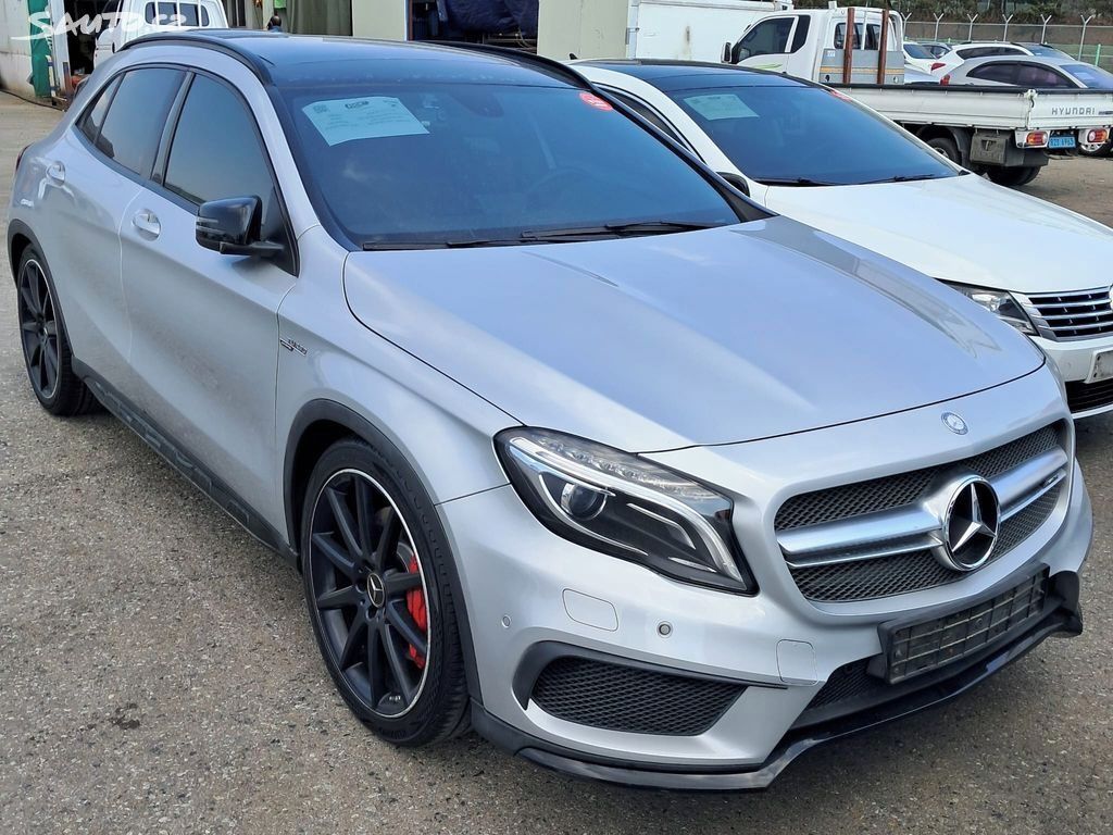 Mercedes-Benz GLA, 45 4MATIC,360PS,AMG,Carbon,DPH - fotka 3