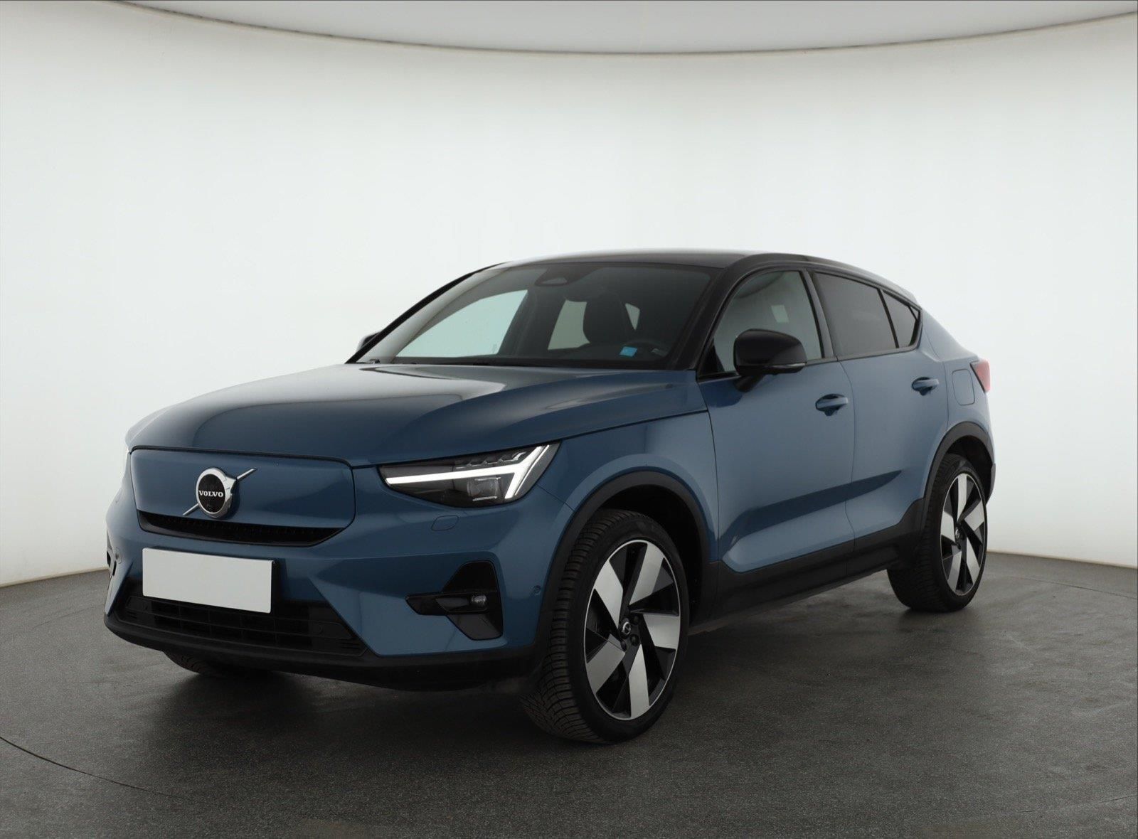 Volvo C40, Twin Motor, SoH 91%, 4X4 - fotka 2