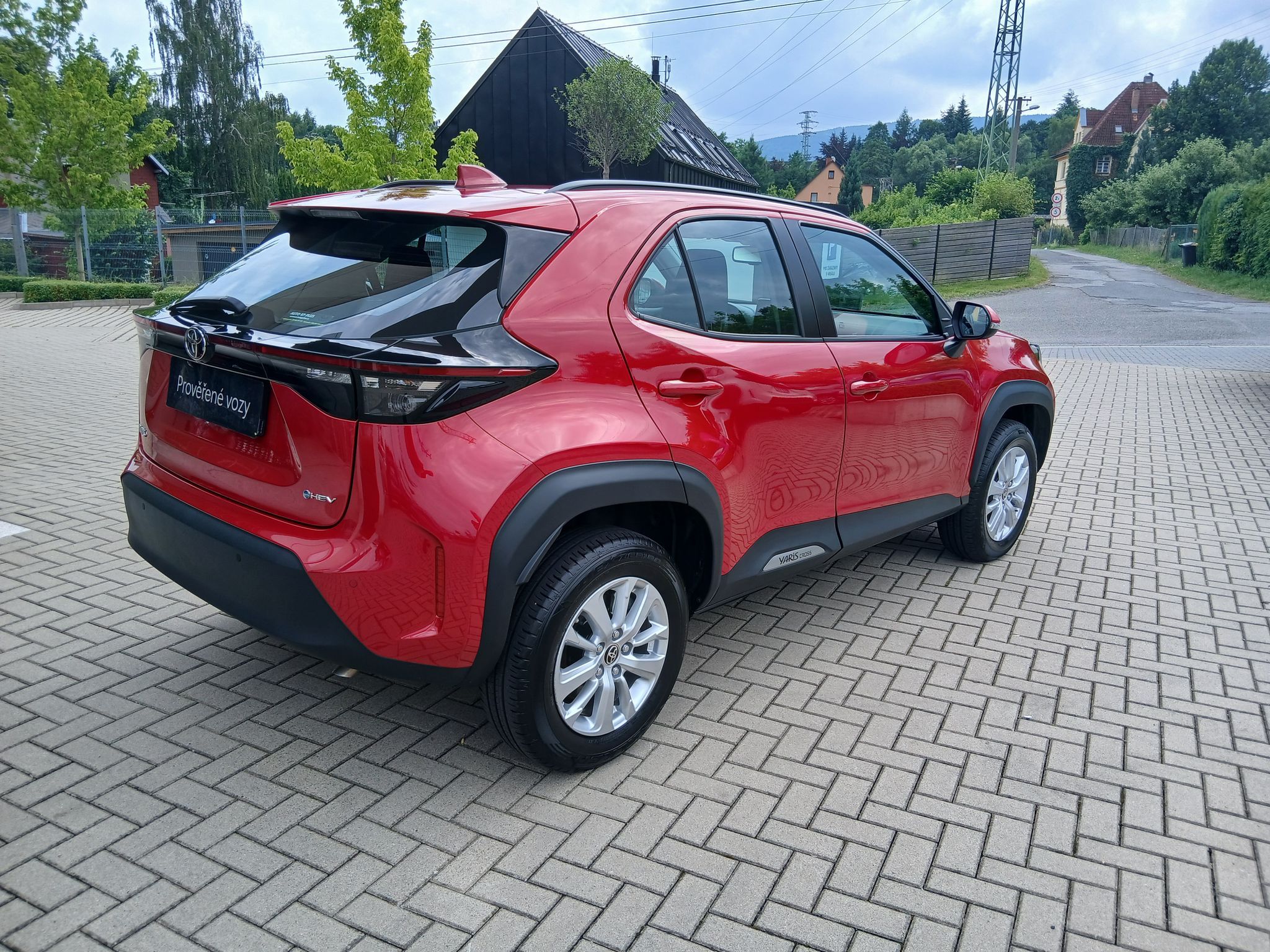 Toyota Yaris Cross, 1.5 Hybrid e-CVT Comfort - fotka 6