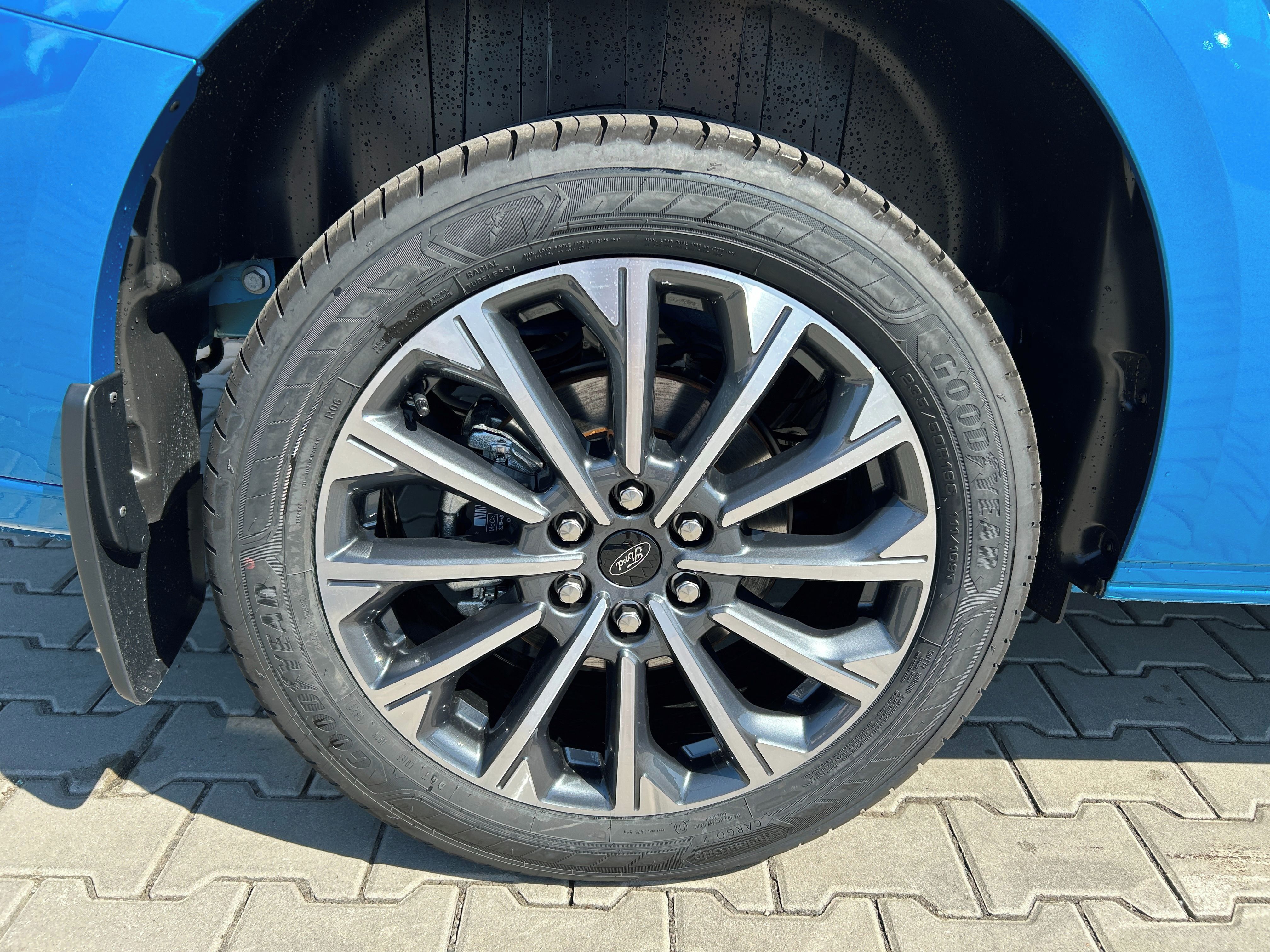 Ford Tourneo Custom, Titanium X L2 2.0EcoBlue 125kW - fotka 6