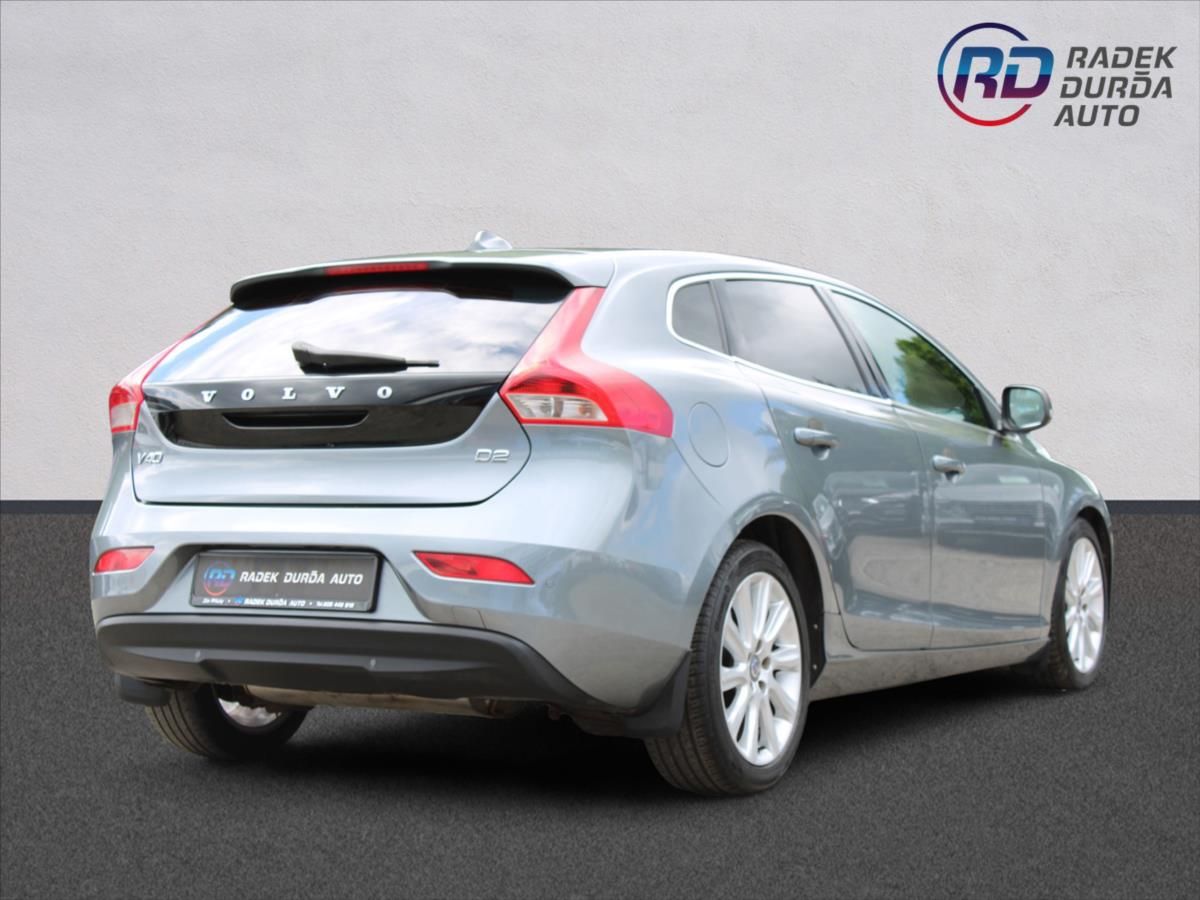 Volvo V40, 2,0 D2  AUTOMAT,VÝHŘEVY - fotka 5
