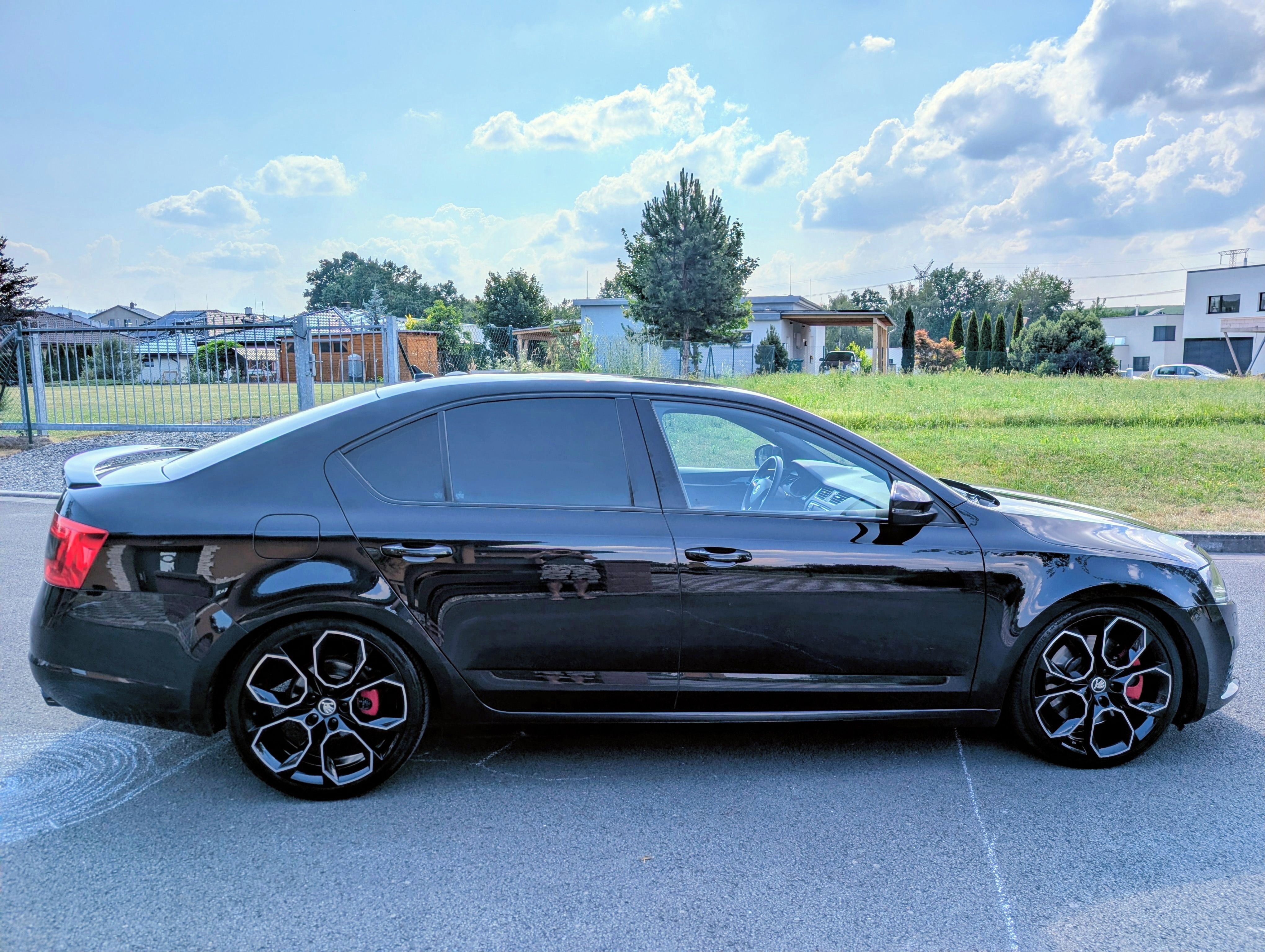 Škoda Octavia, III RS 230 2.0 TSI 169 kW TOP - fotka 6