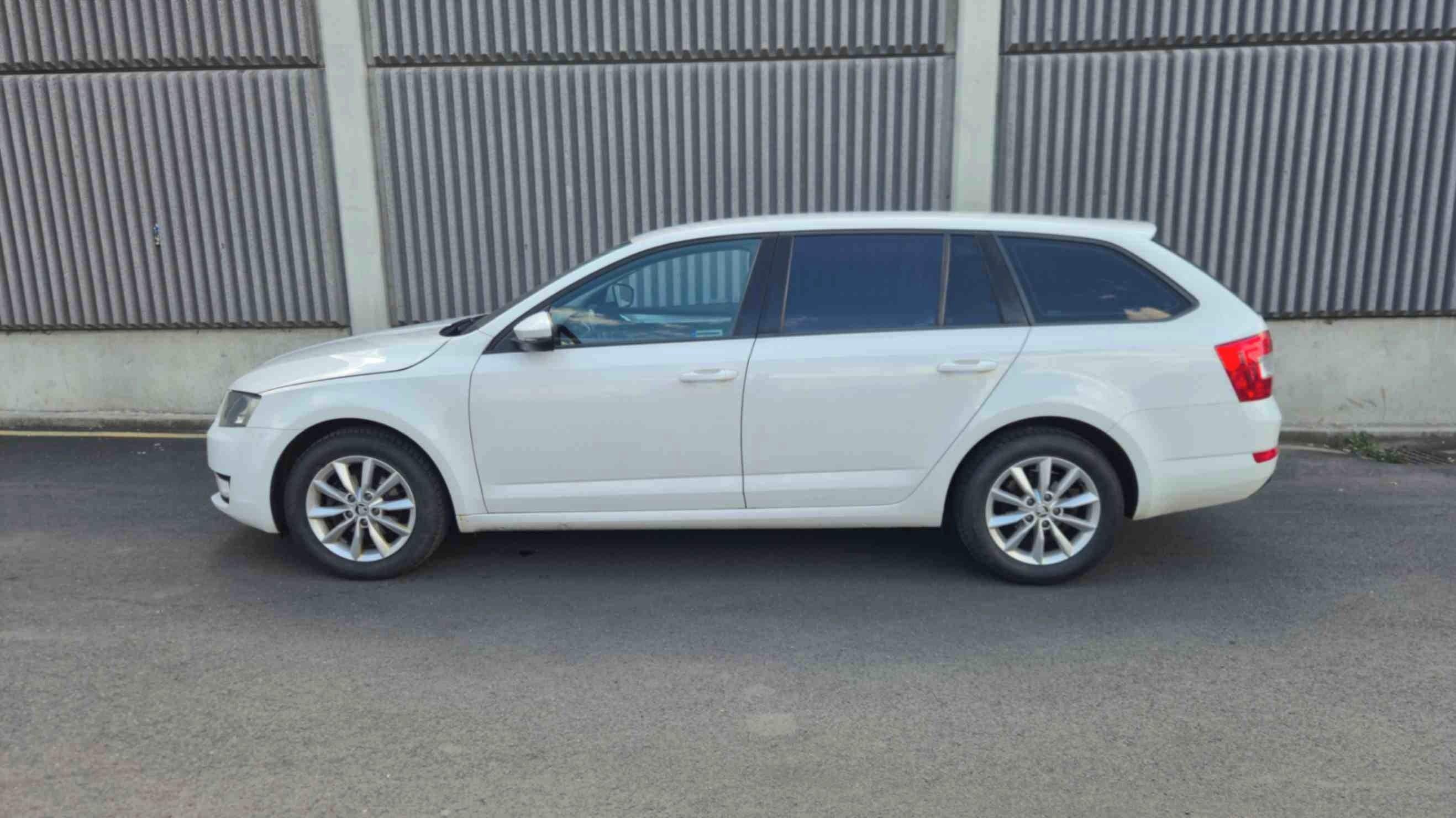 Škoda Octavia, 1.6 TDI - fotka 3
