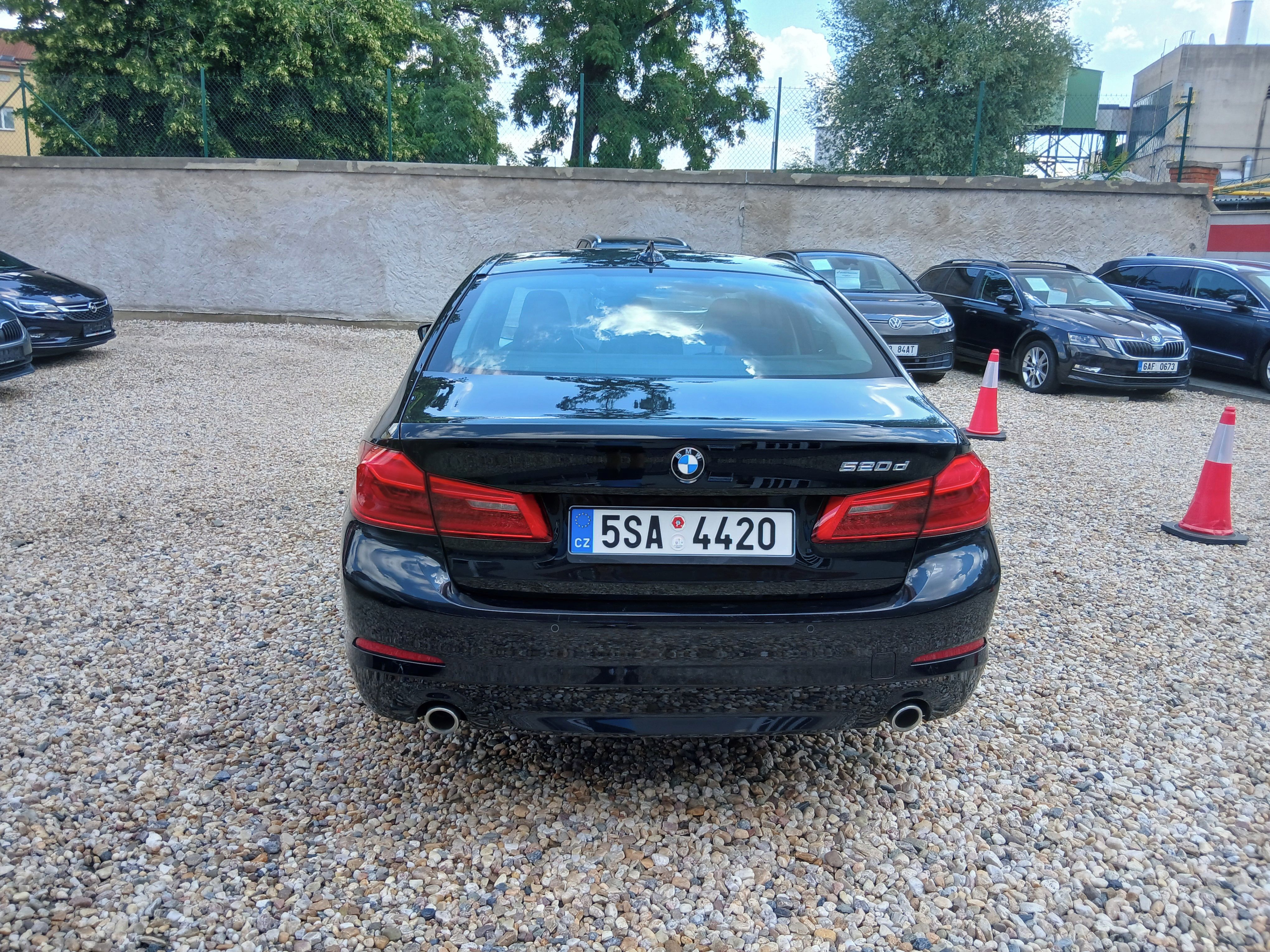 BMW Řada 5, 520d 140KW xDrive Sedan+Zim.ko - fotka 6