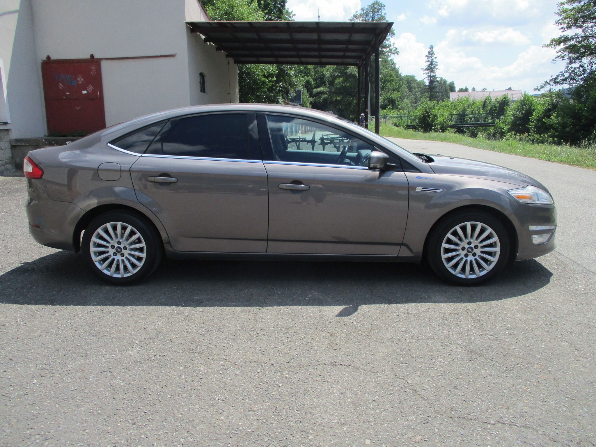 Ford Mondeo, III 1.6 i - Tažné zařízení - fotka 6